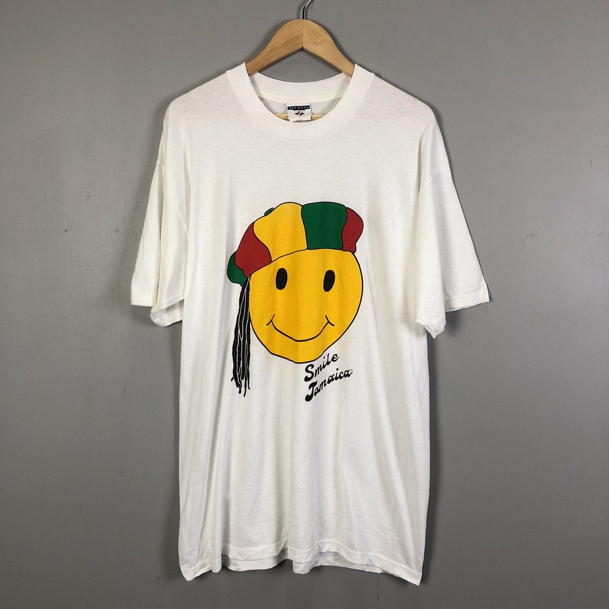 Vintage Smile Jamaica super rare tshirt