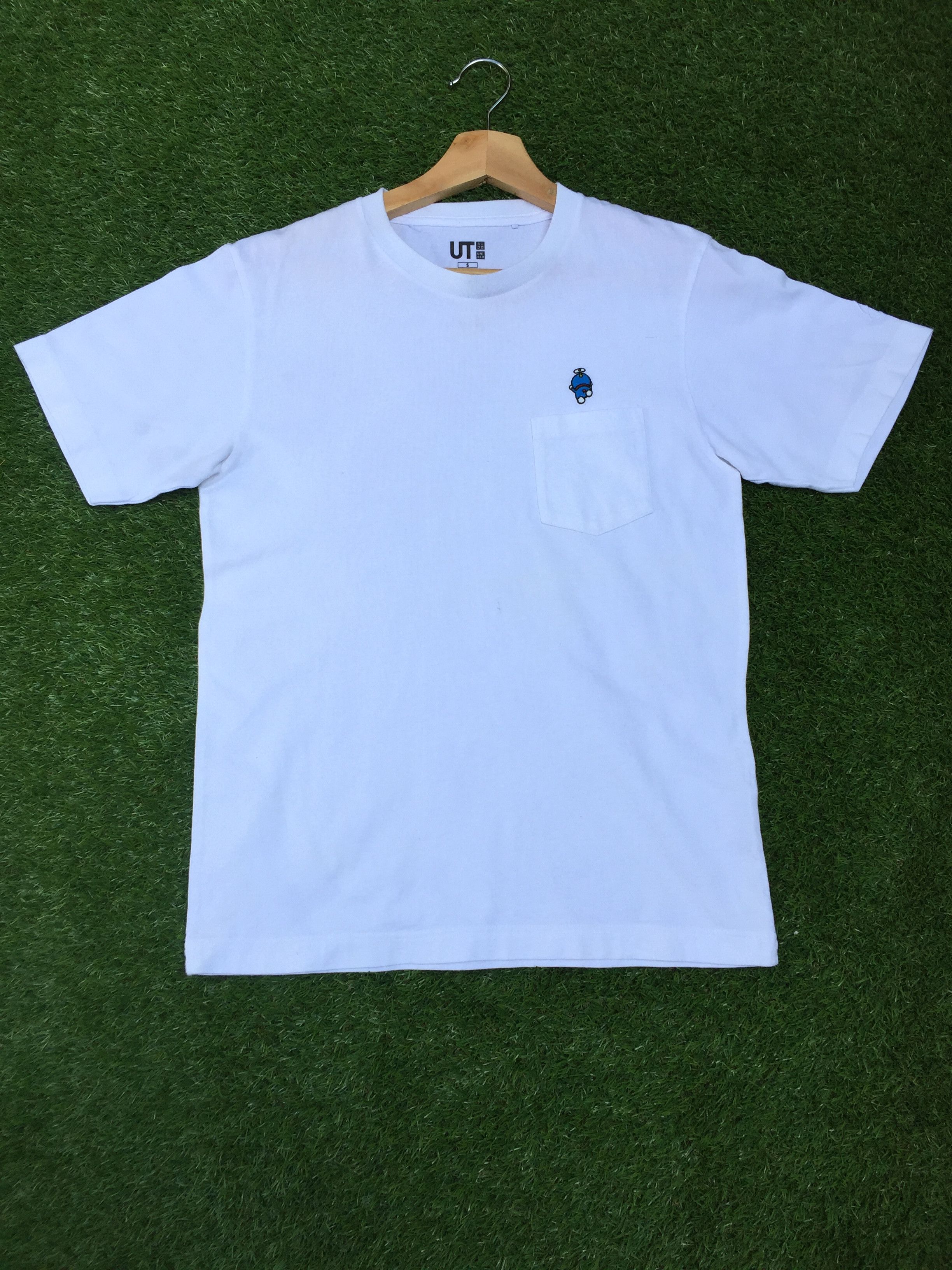Anime Uniqlo x Murakami Doraemon T shirt Tee UT Size US S / EU 44-46 / 1 - 2 Thumbnail
