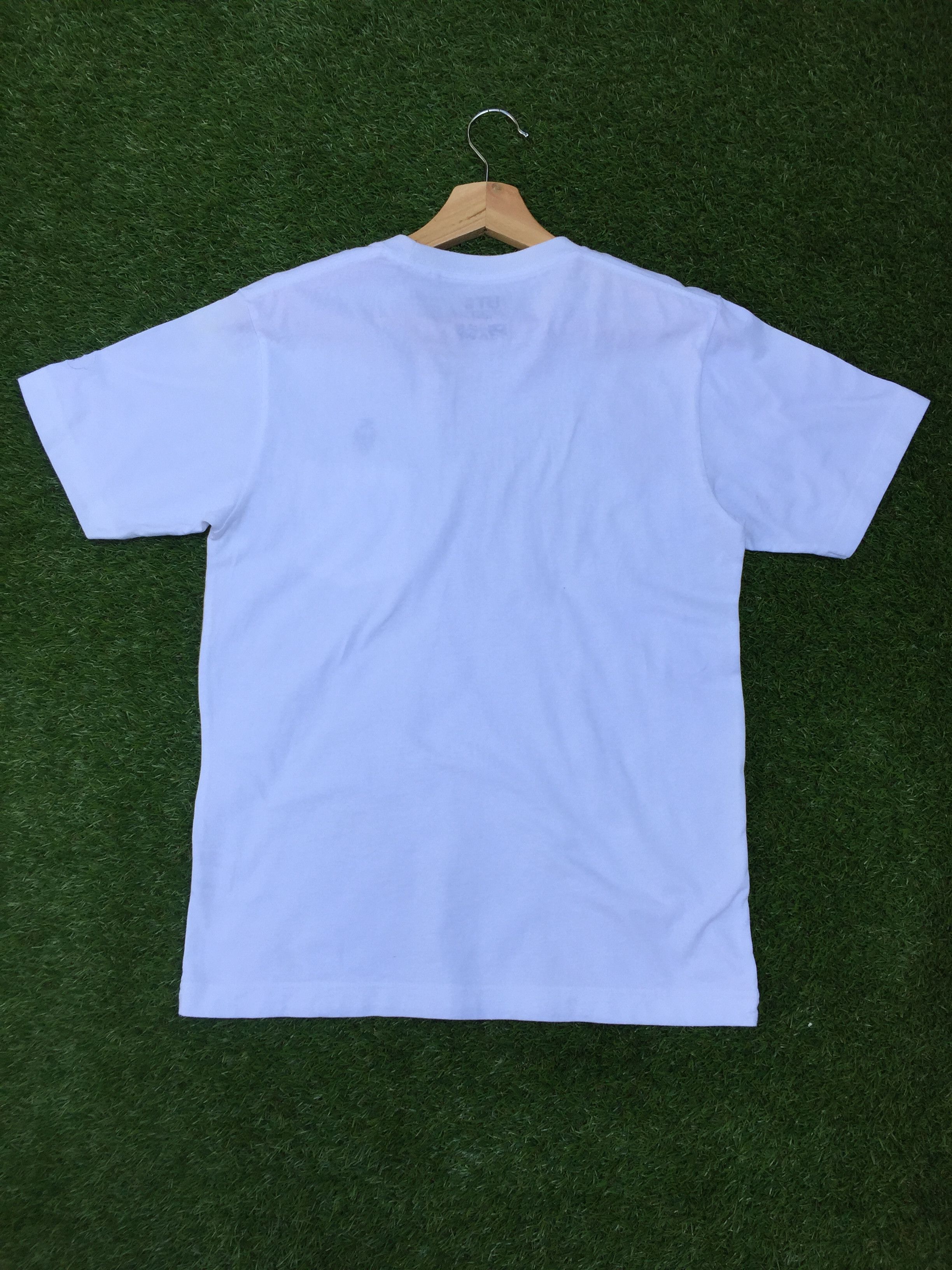 Anime Uniqlo x Murakami Doraemon T shirt Tee UT Size US S / EU 44-46 / 1 - 9 Thumbnail