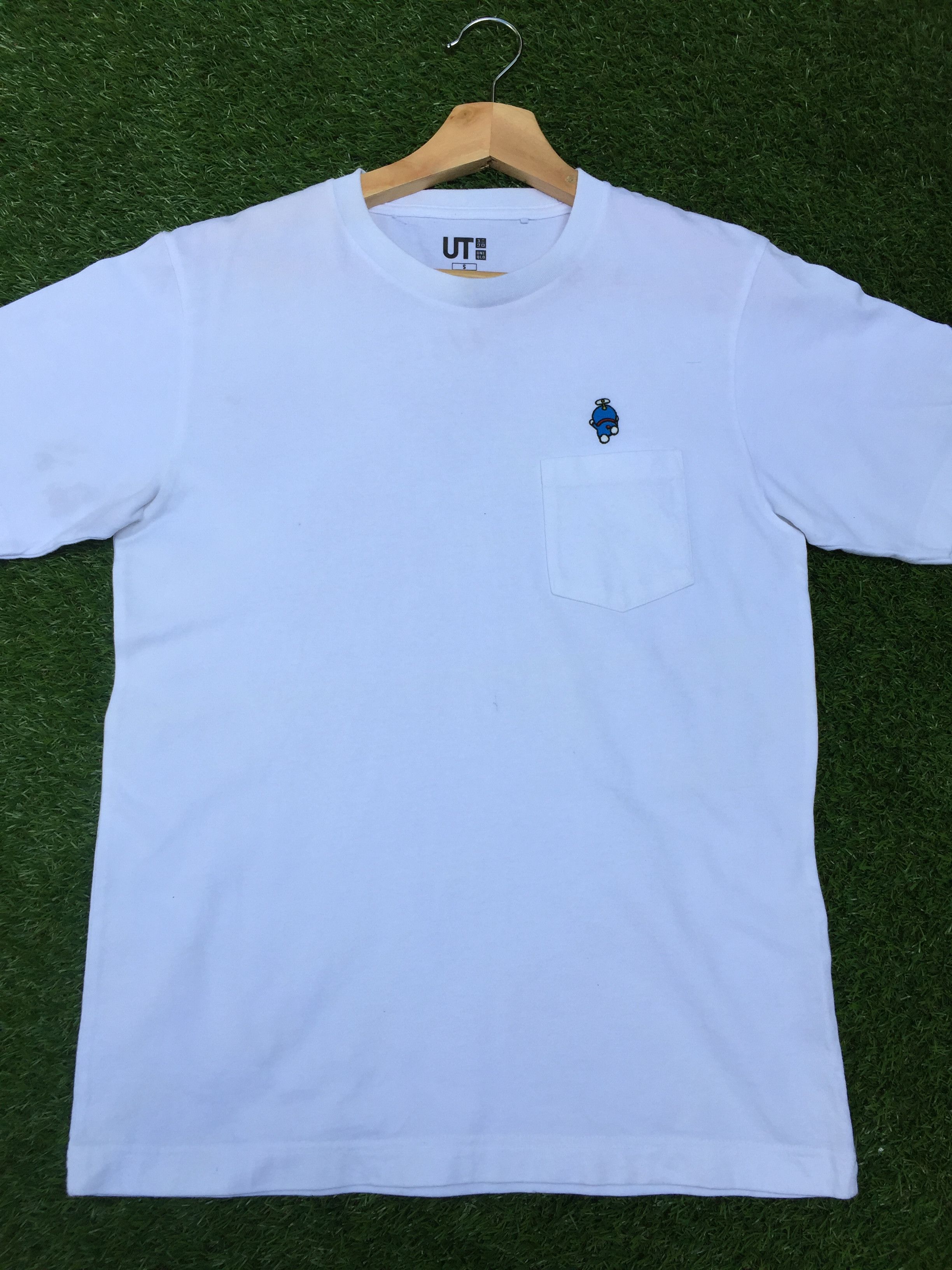 Anime Uniqlo x Murakami Doraemon T shirt Tee UT Size US S / EU 44-46 / 1 - 3 Thumbnail