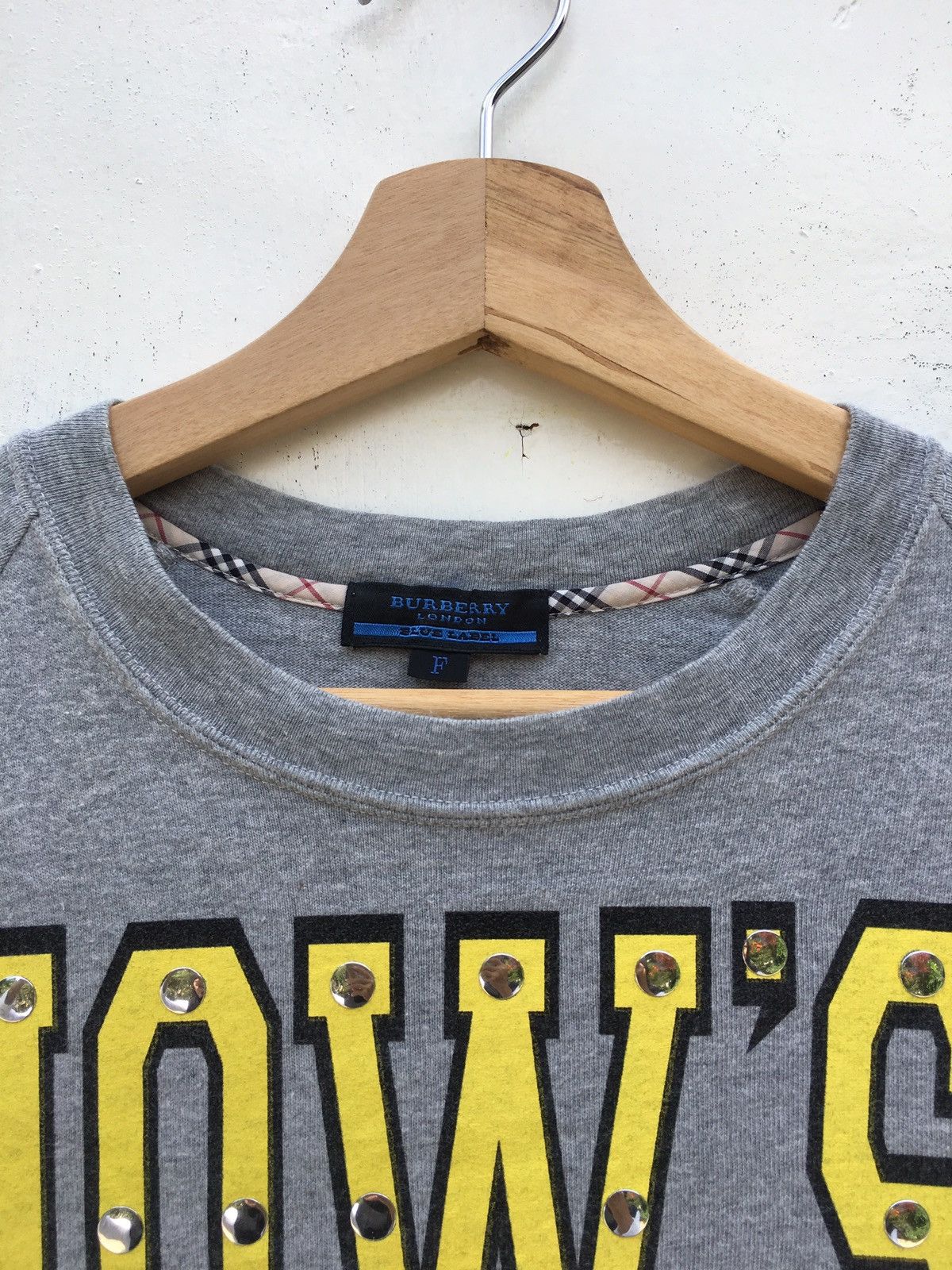 Burberry Rare Burberry Printed Tee How’s Life? Size US S / EU 44-46 / 1 - 8 Thumbnail