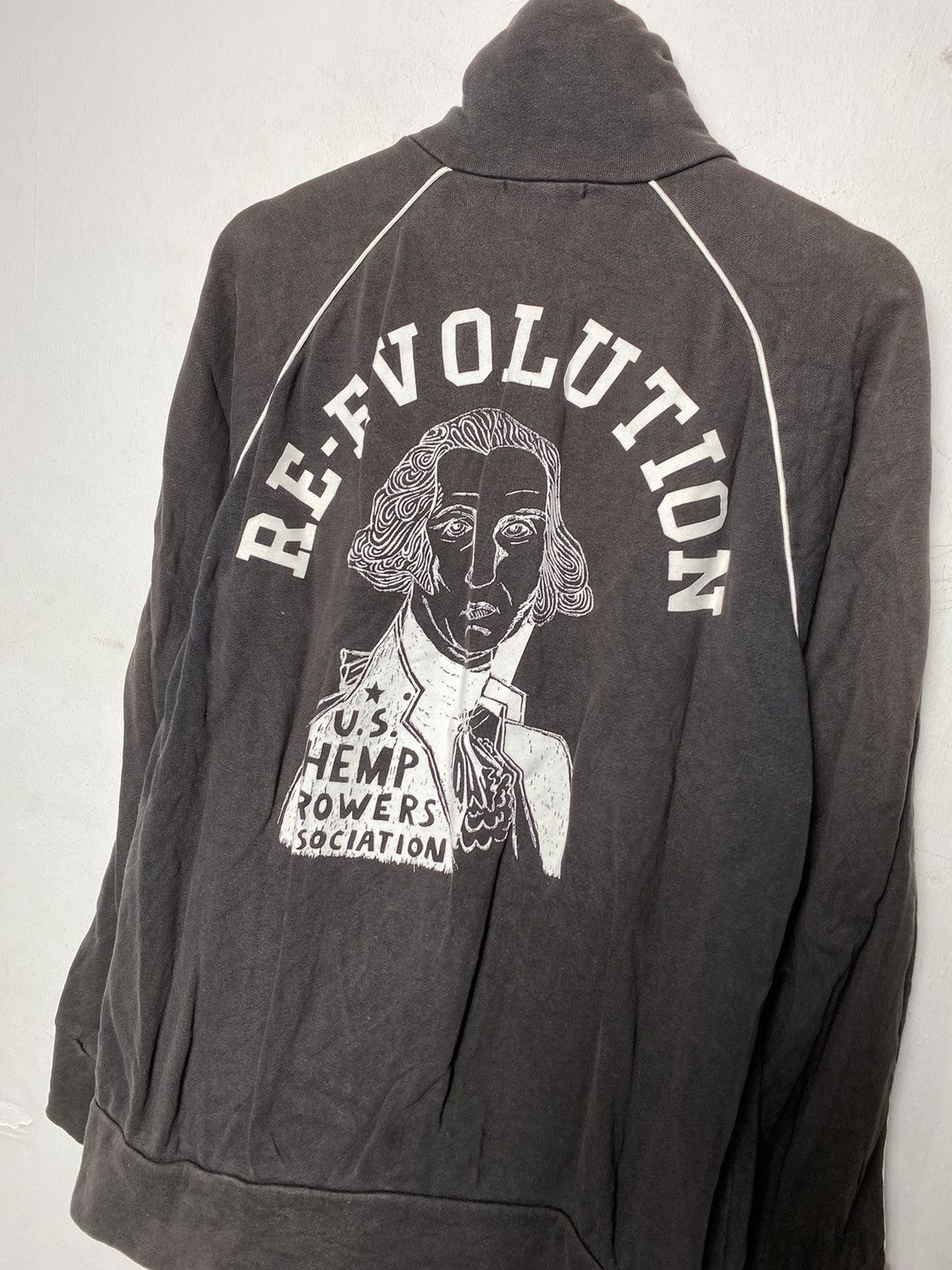 Japanese Brand Vintage Ozone Rock Re-Evolution Crewneck Size US L / EU 52-54 / 3 - 6 Thumbnail