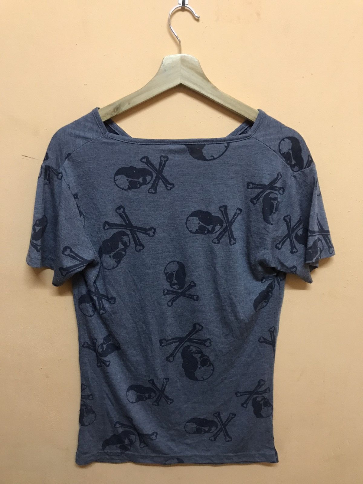GOSTAR DE FUGA × Seditionaries ‼️CLASH TSHIRT SKULLS DESIGN‼️ Size M / US 6-8 / IT 42-44 - 2 Thumbnail