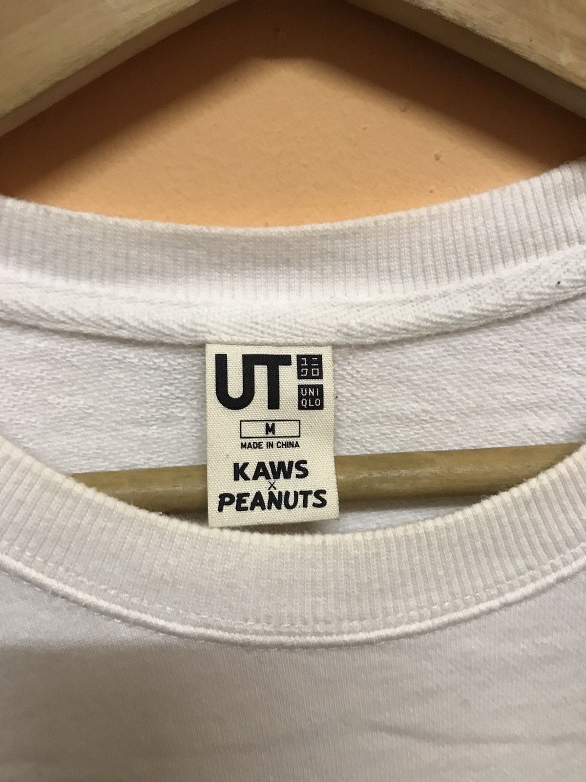 Kaws × Uniqlo ‼️UNIQLO x KAWS x PEANUTS SWEATSHIRT ‼️ Size US M / EU 48-50 / 2 - 2 Thumbnail