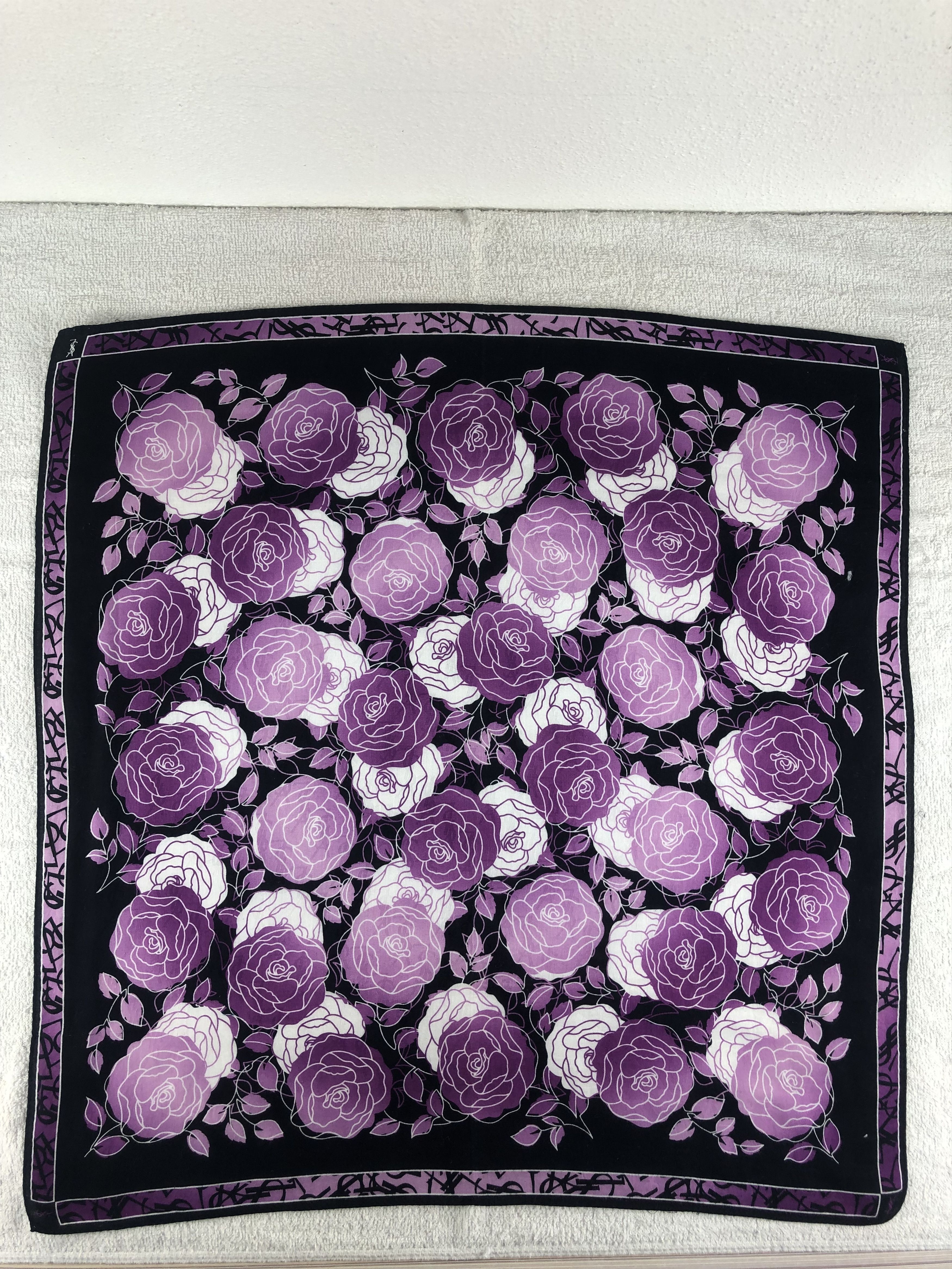 Yves Saint Laurent Yves Saint Laurent Handkerchief / Bandana / Neckerchief C039 Size ONE SIZE - 3 Thumbnail