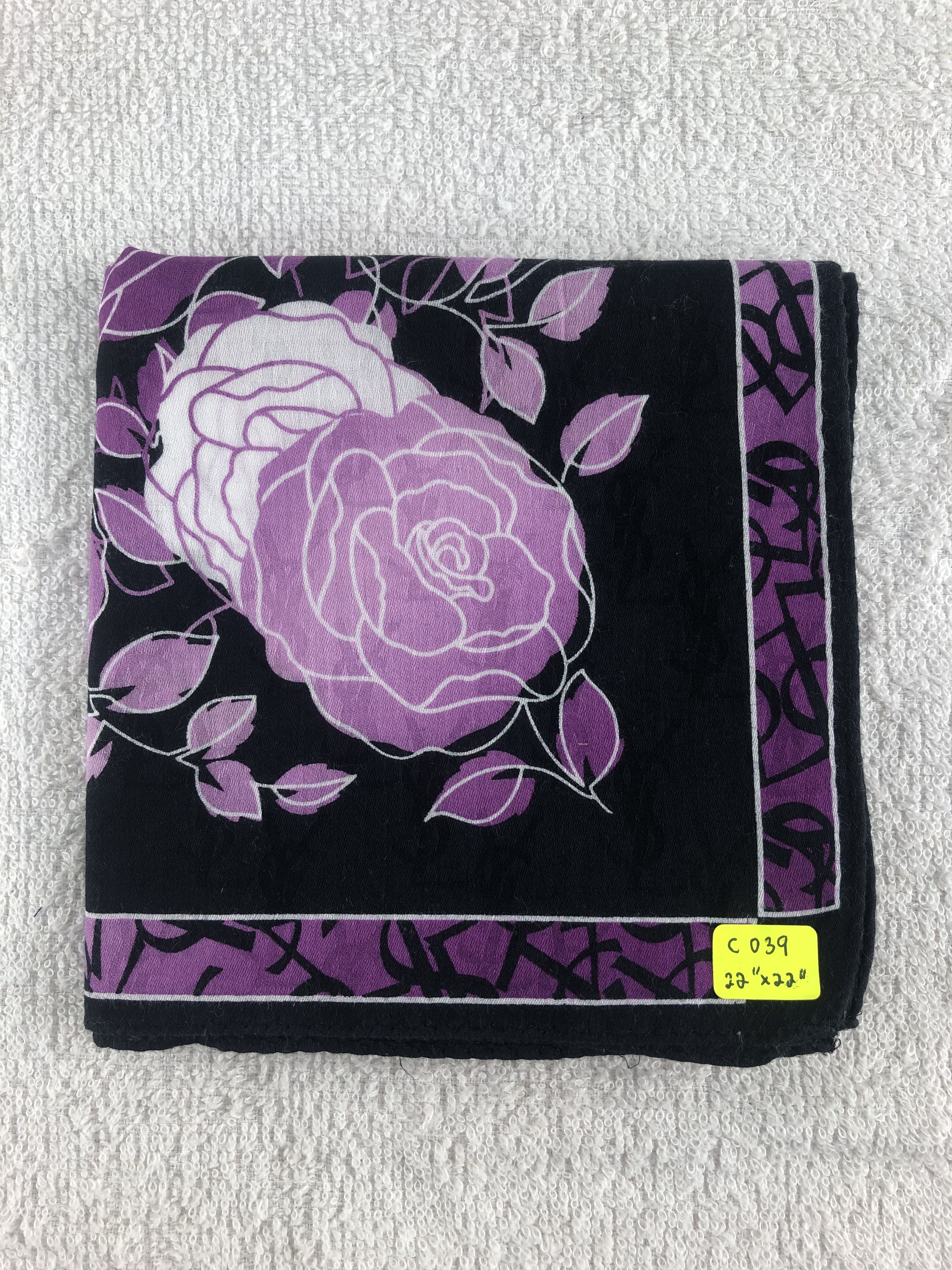 Yves Saint Laurent Yves Saint Laurent Handkerchief / Bandana / Neckerchief C039 Size ONE SIZE - 6 Thumbnail