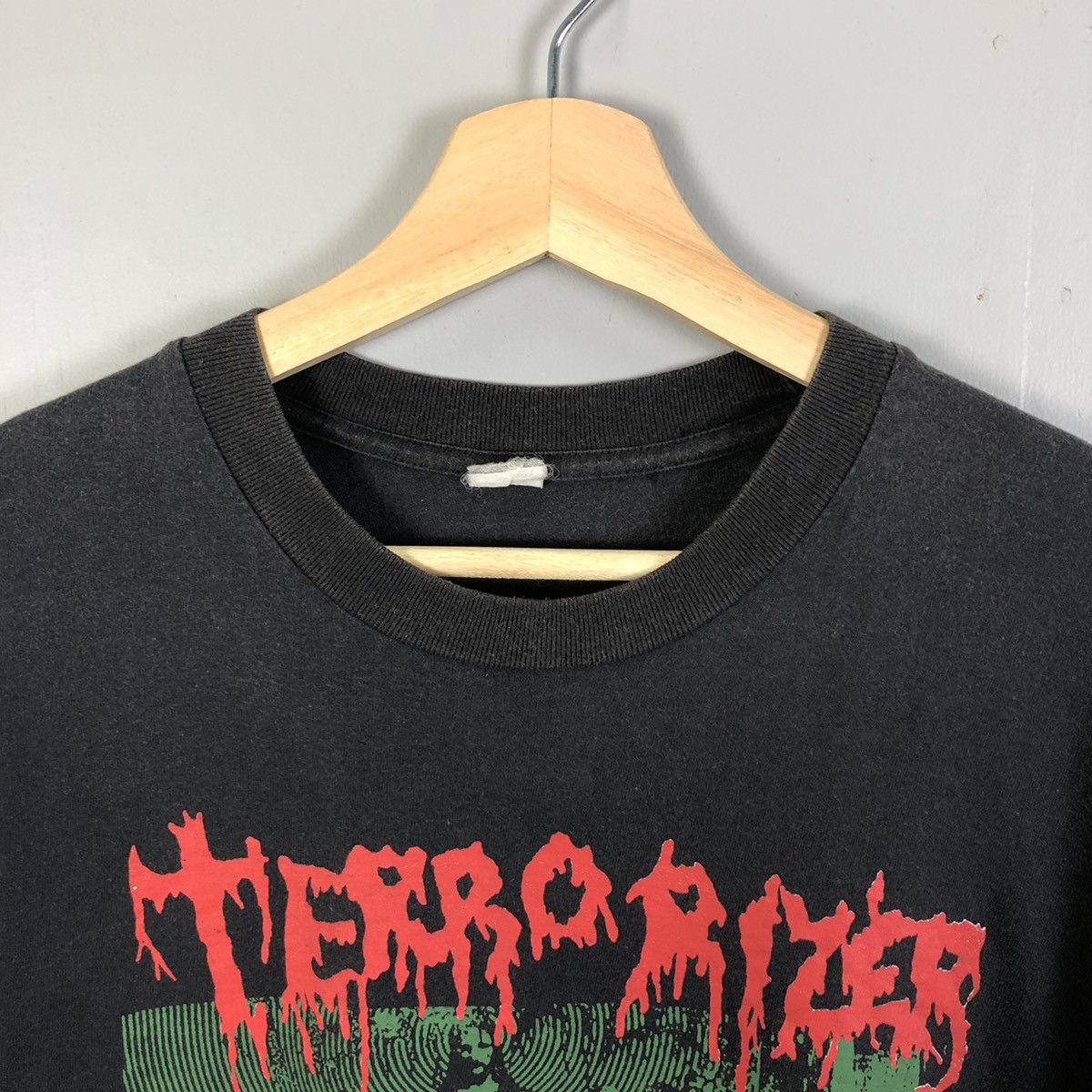 Band Tees Vintage Terrorizer World Downfall Sunfaded Tshirt Size US L / EU 52-54 / 3 - 5 Thumbnail