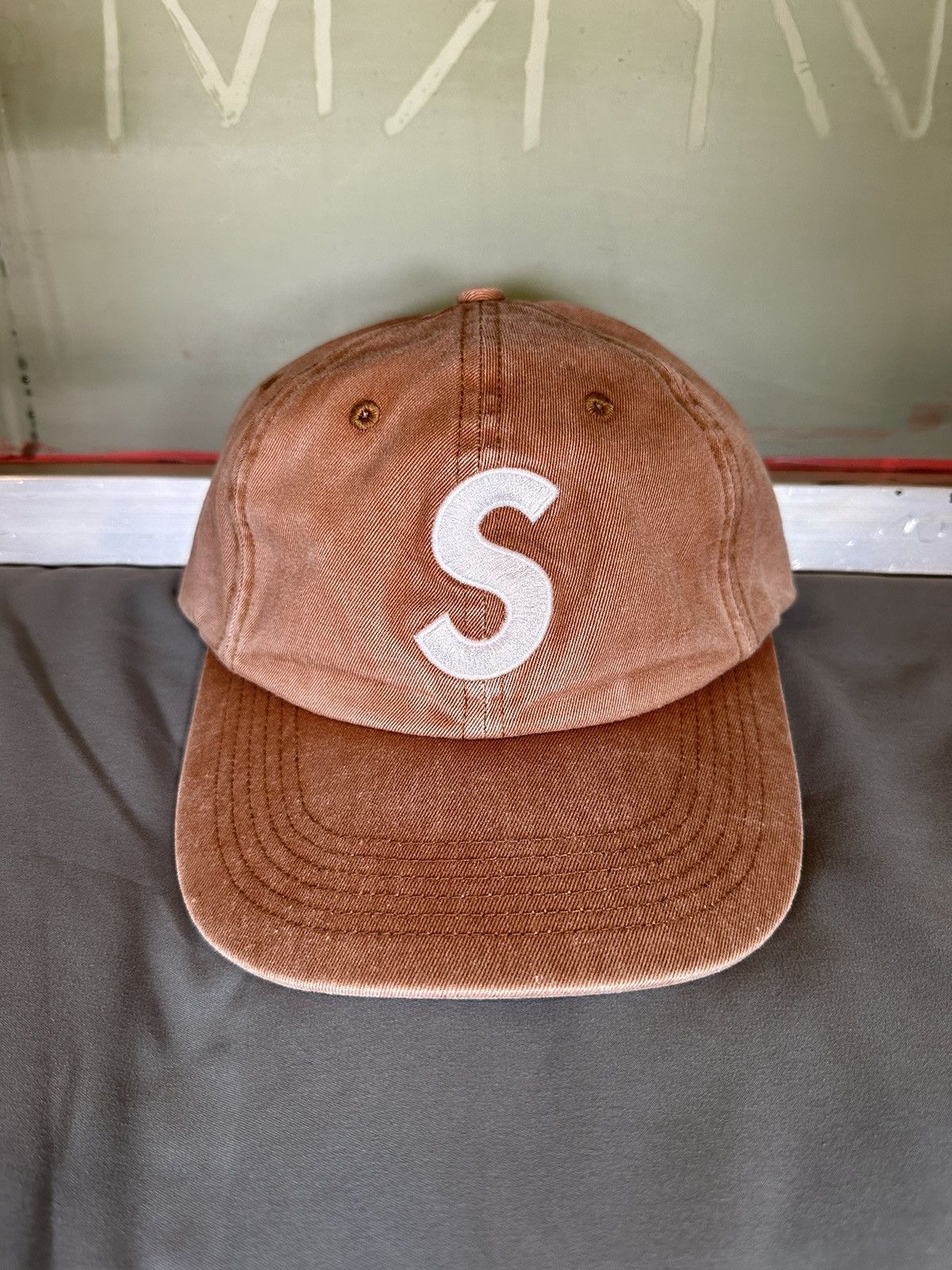 Supreme Pigment Print S logo 6-Panel Hats