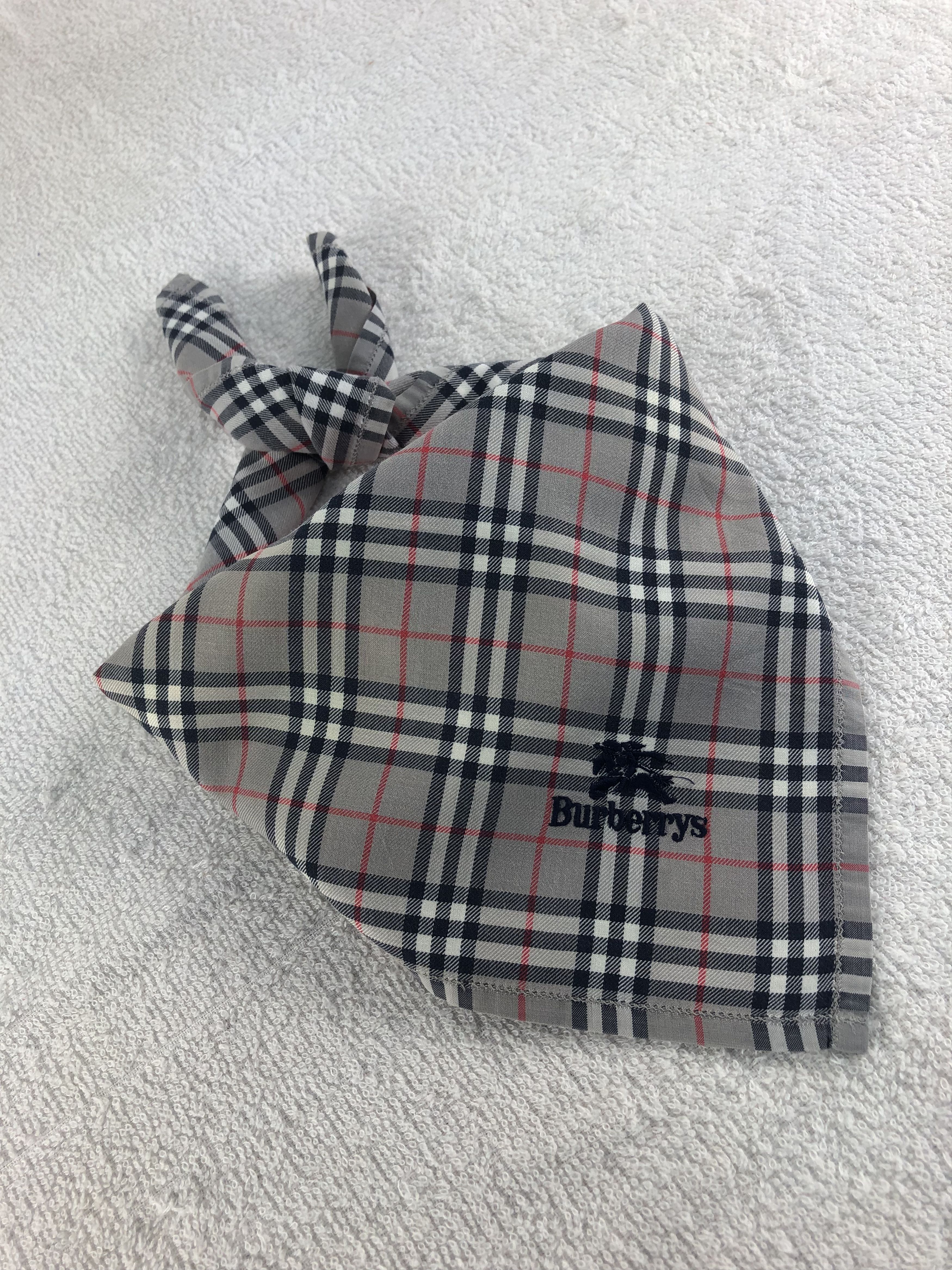 Burberry Burberry Handkerchief / Bandana / Neckerchief C032 Size ONE SIZE - 1 Thumbnail