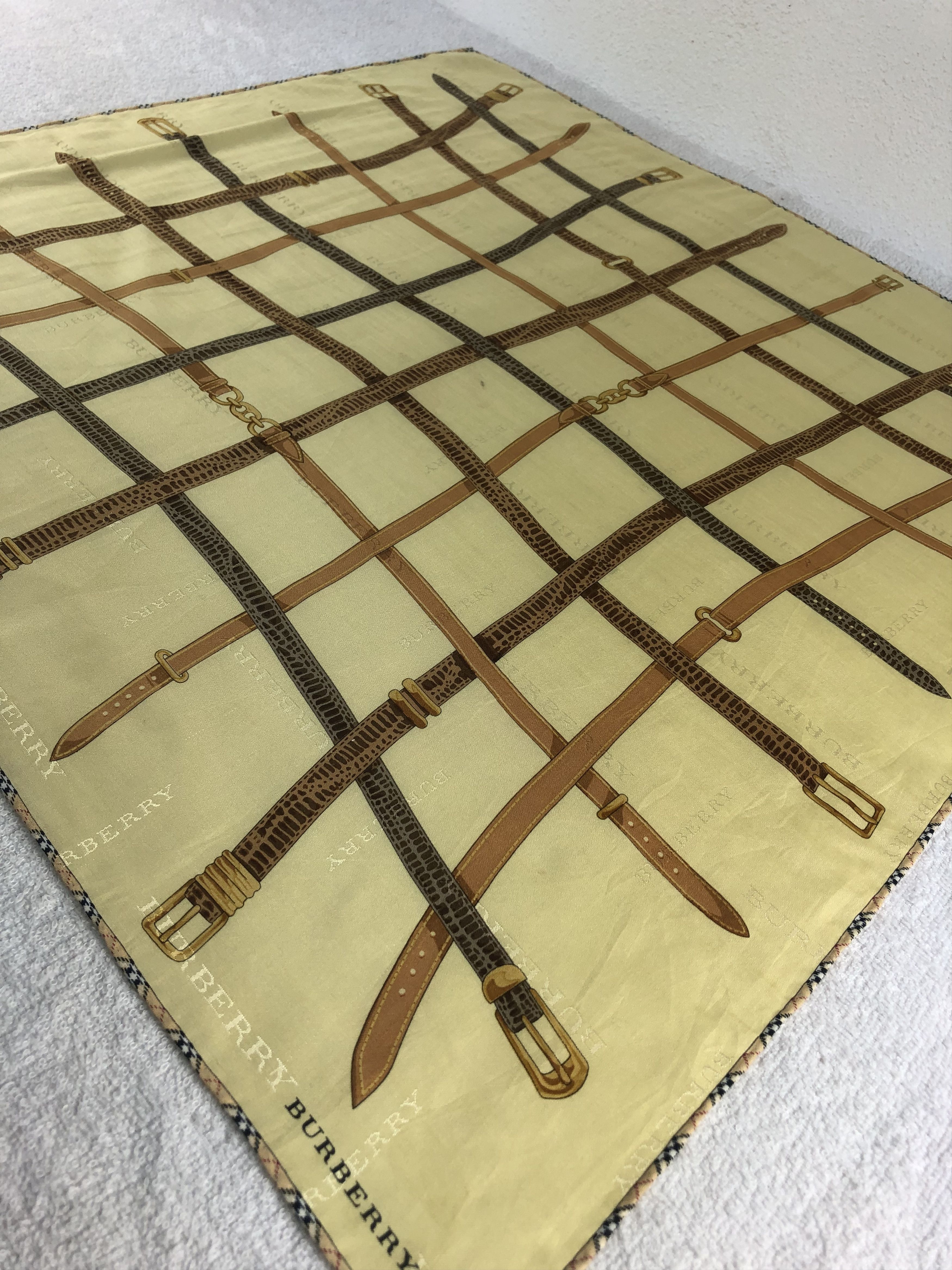 Burberry Burberry Handkerchief / Bandana / Neckerchief C031 Size ONE SIZE - 4 Thumbnail