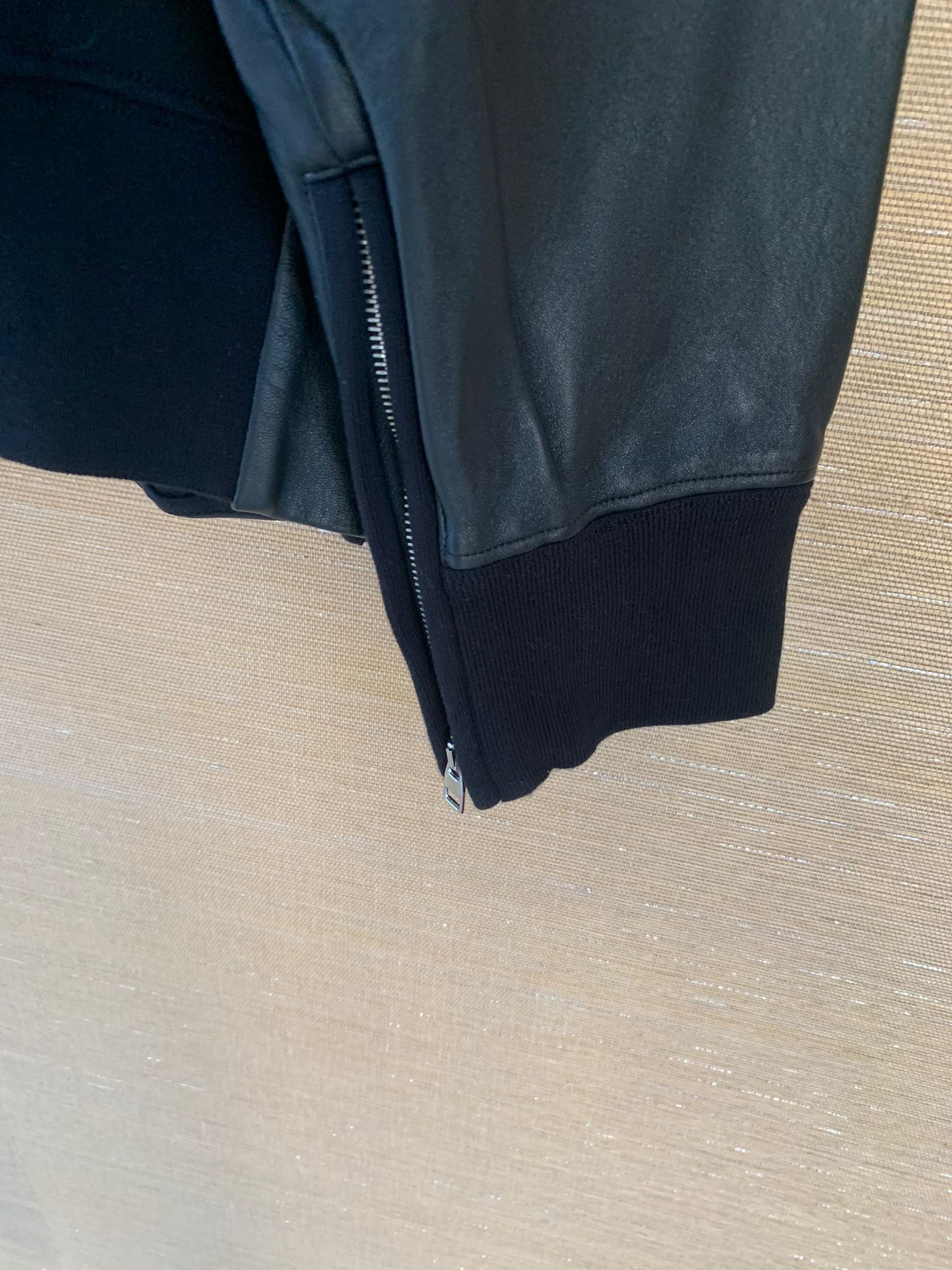 Alexander McQueen Leather Sleeve Crewneck Sweater in Black color Size US S / EU 44-46 / 1 - 6 Thumbnail