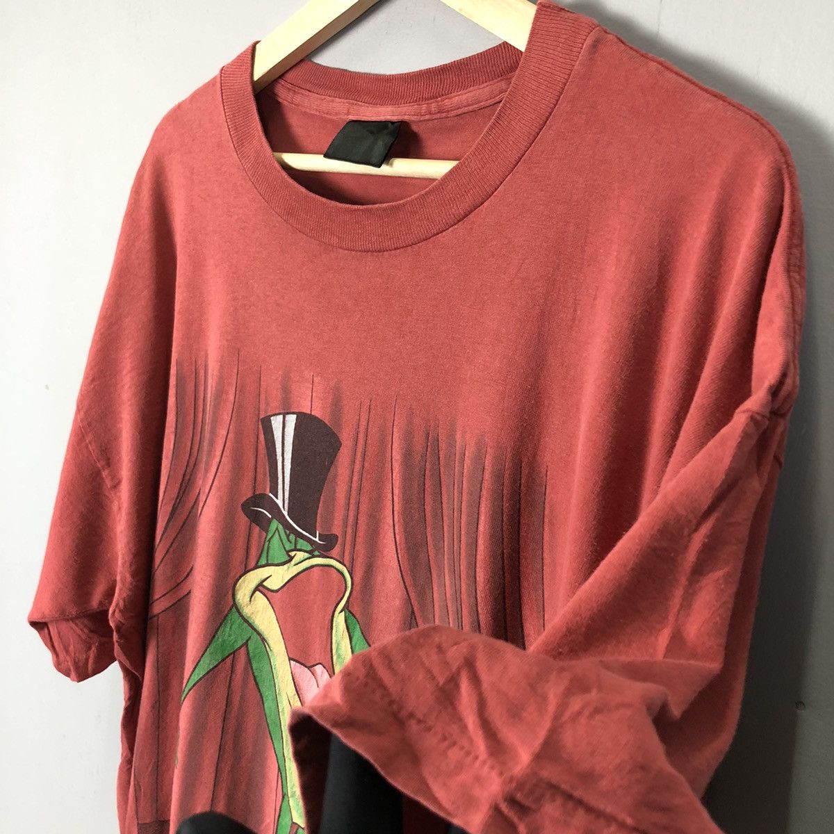 Disney Vintage 90s Michigan J.frog frog Merre Melodies Tshirt Size US XL / EU 56 / 4 - 4 Thumbnail
