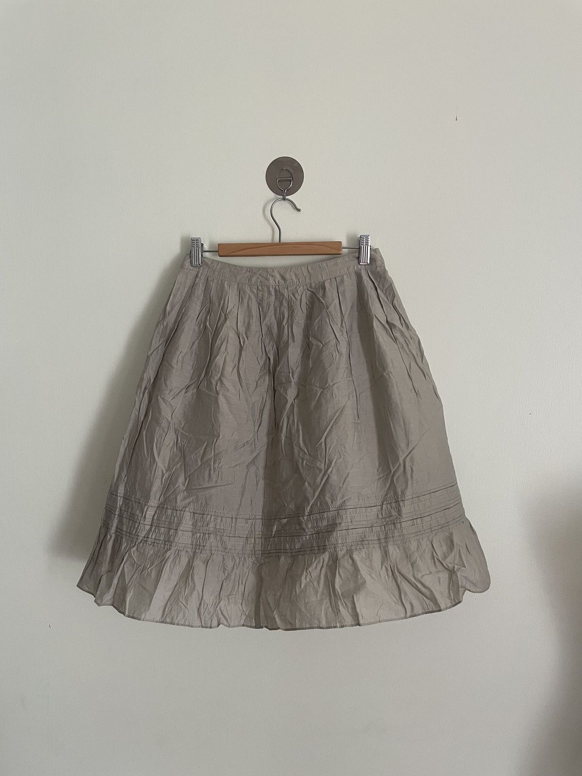 image of Burberry Plain Midi Skirt in Unspecified, Women's (Size 26)