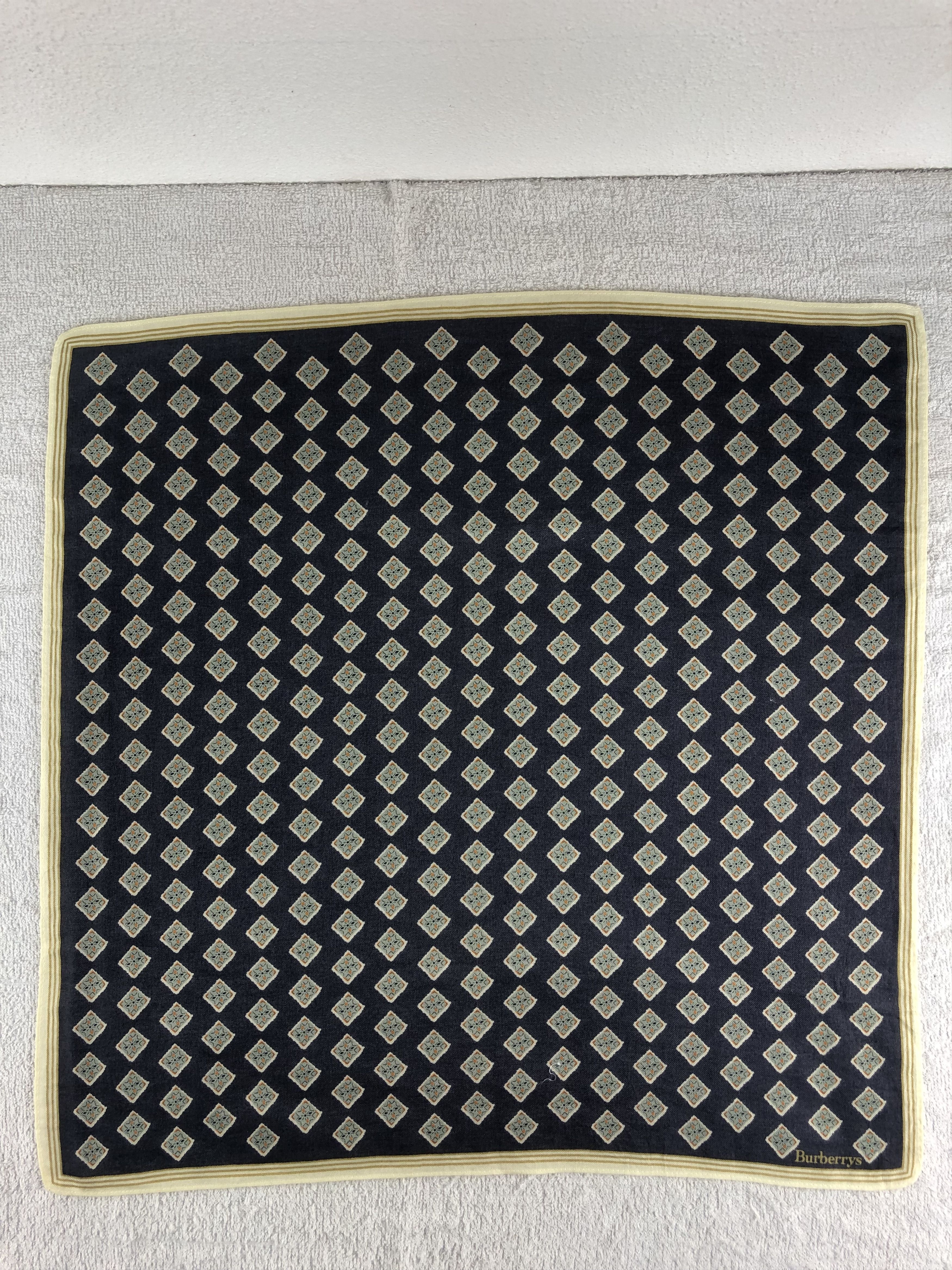 Burberry Burberrys Handkerchief / Bandana / Neckerchief C025 Size ONE SIZE - 3 Thumbnail