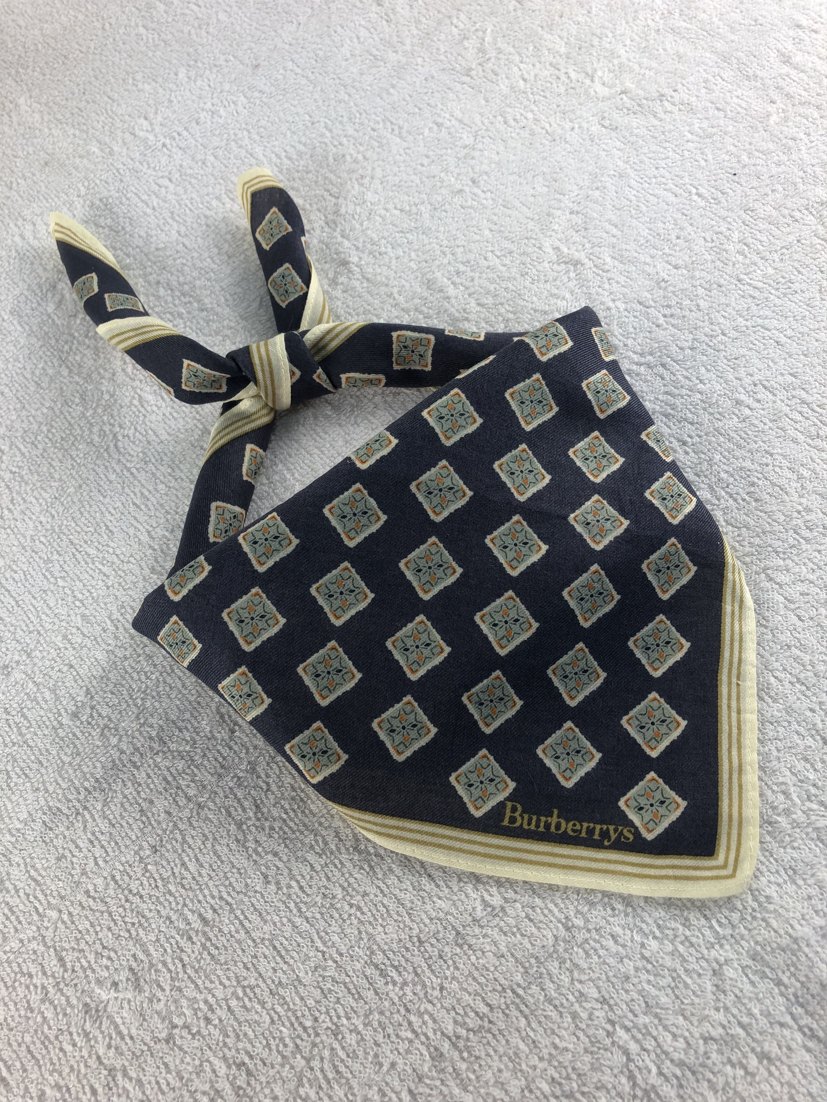 Burberry Burberrys Handkerchief / Bandana / Neckerchief C025 Size ONE SIZE - 2 Thumbnail