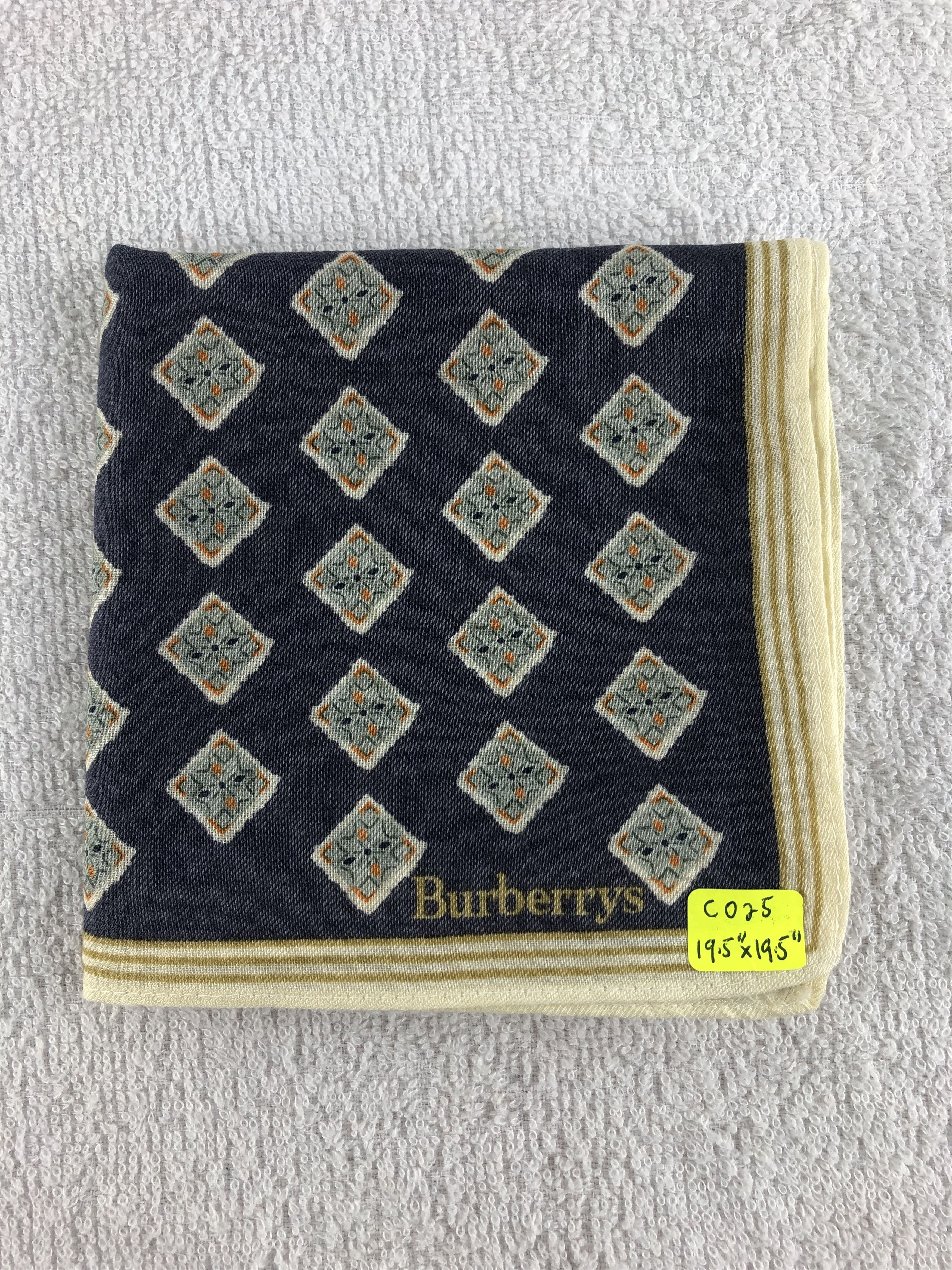 Burberry Burberrys Handkerchief / Bandana / Neckerchief C025 Size ONE SIZE - 6 Thumbnail