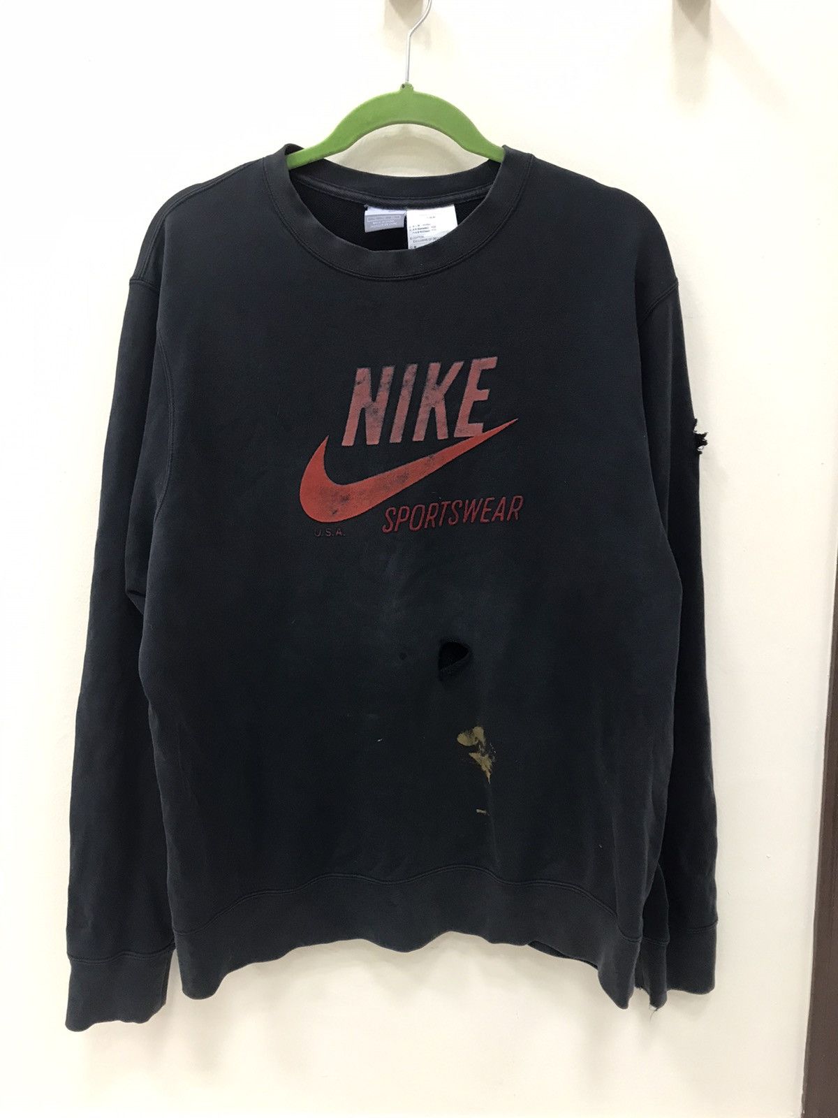 Nike NIKE Distressed Sweatshirt Size US L / EU 52-54 / 3 - 1 Thumbnail