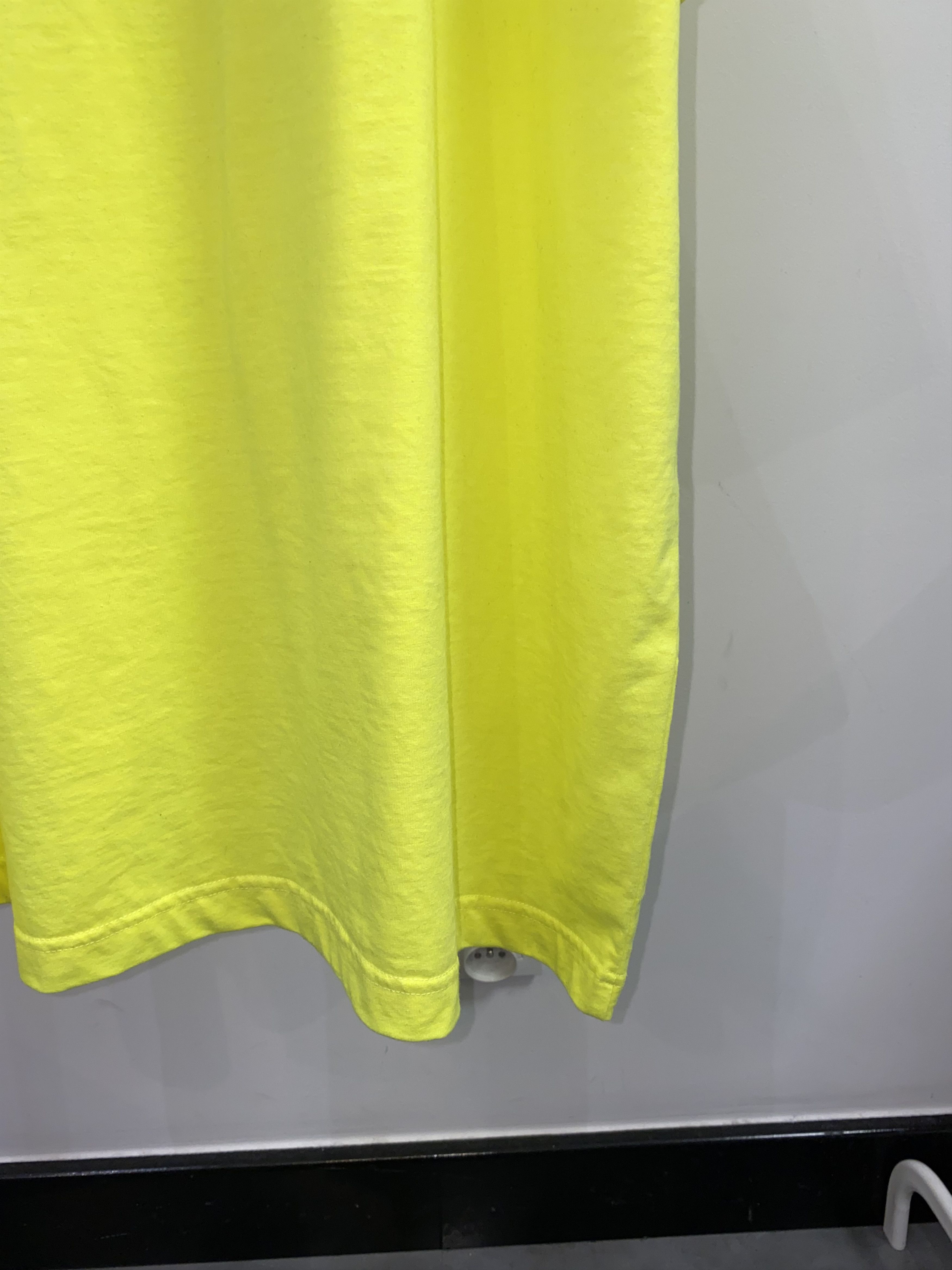 Vetements DSWT! SS20 Vetements Anarchy Logo Fluo Yellow T-Shirt Size US M / EU 48-50 / 2 - 6 Thumbnail