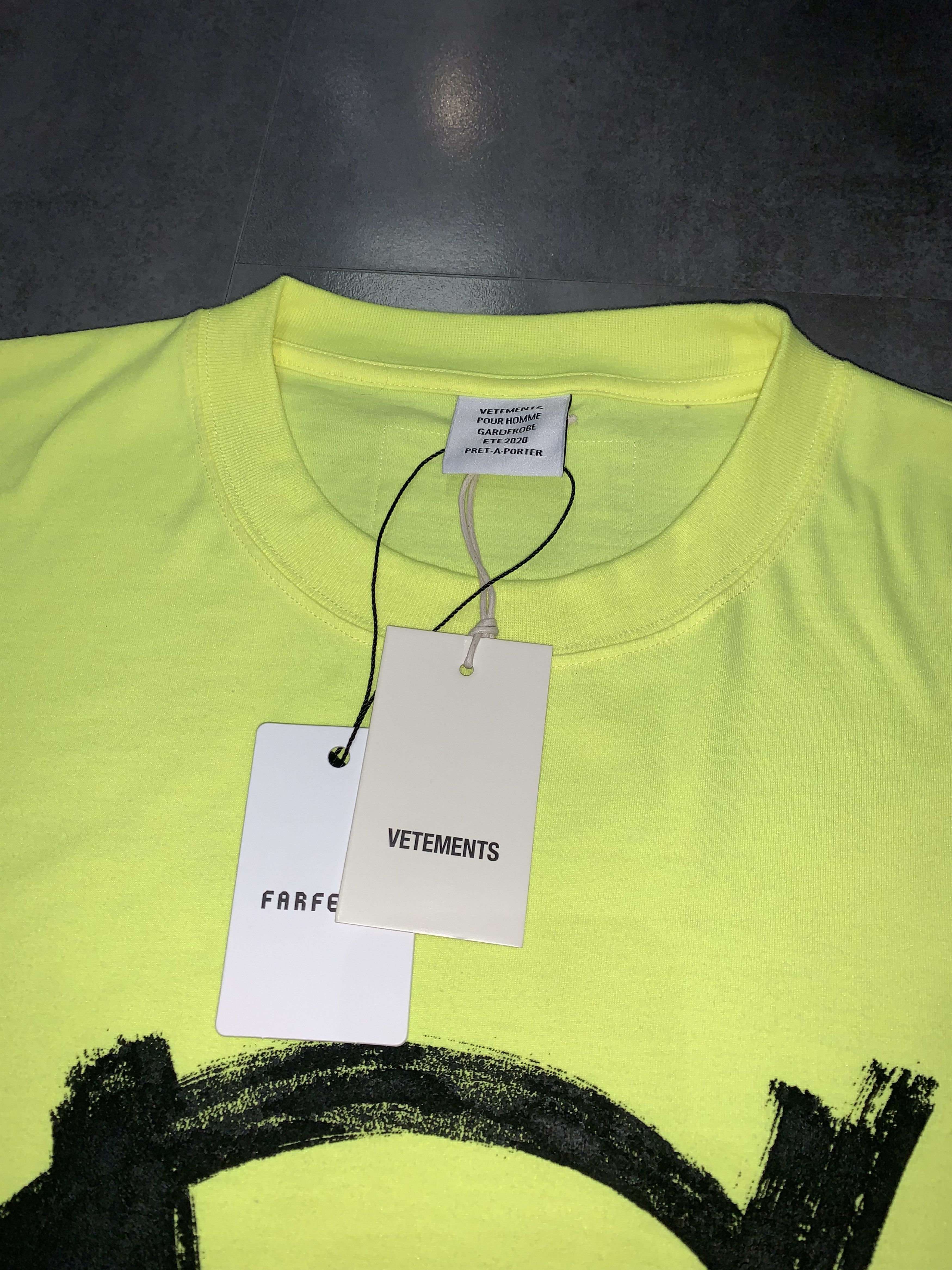 Vetements DSWT! SS20 Vetements Anarchy Logo Fluo Yellow T-Shirt Size US M / EU 48-50 / 2 - 9 Thumbnail
