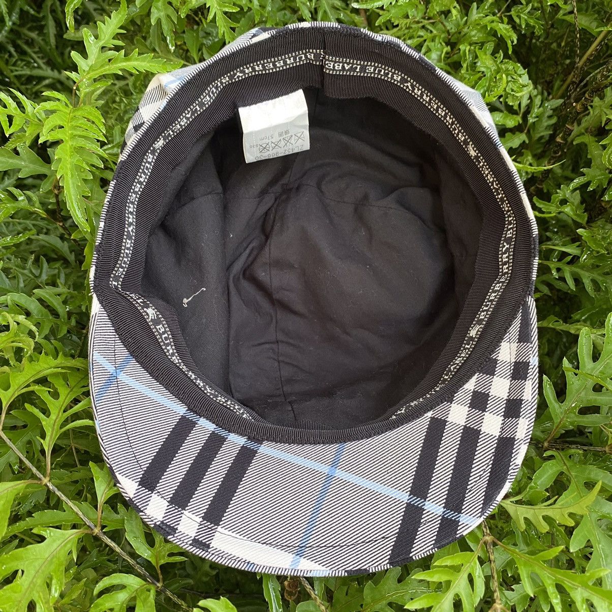 Burberry Burberry Women's Newboys Cap Vintage Burberry Size ONE SIZE - 4 Thumbnail