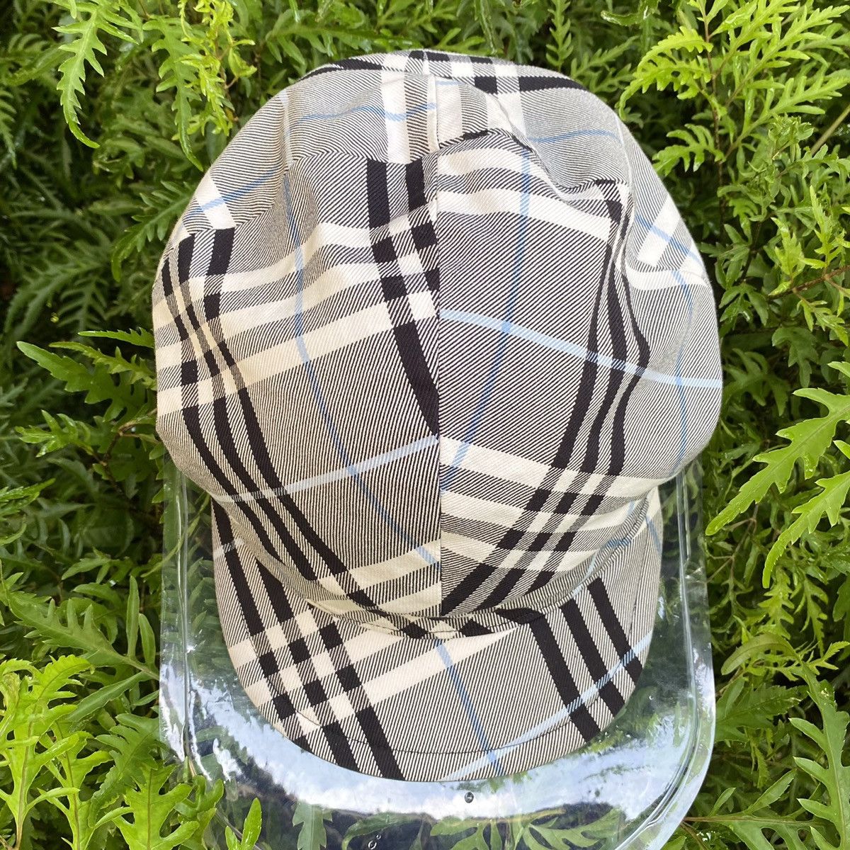 Burberry Burberry Women's Newboys Cap Vintage Burberry Size ONE SIZE - 2 Thumbnail