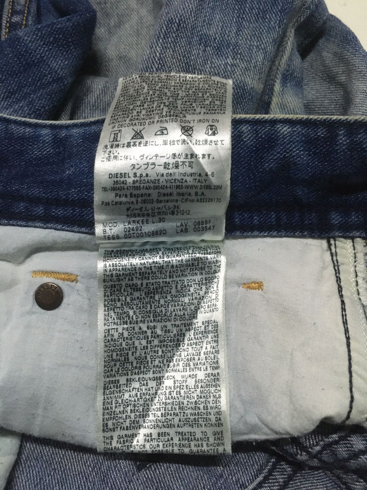 Diesel × Vintage Vintage diesel distressed denim Size US 34 / EU 50 - 16 Thumbnail