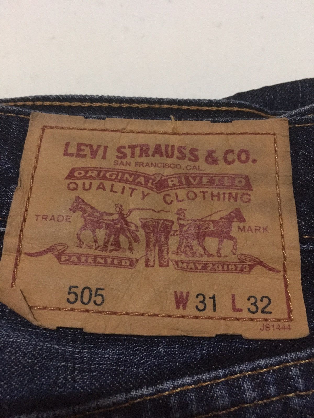 Levi's × Vintage Vintage Levi’s lot 505 distressed jeans Japan Size US 31 - 12 Thumbnail