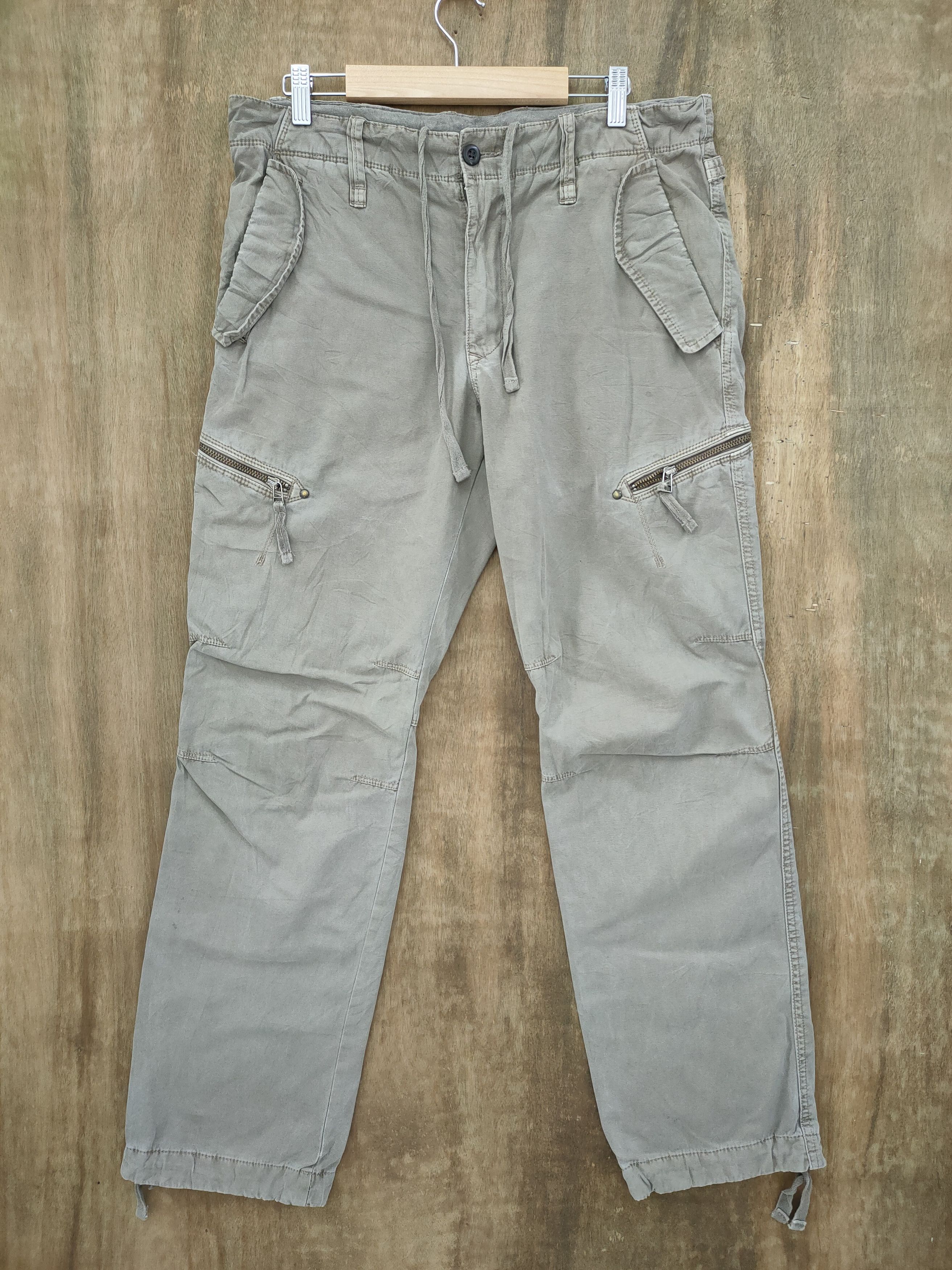 Japanese Brand VINTAGE JAPAN FADED TAN CARGO PANTS Size US 32 / EU 48 - 1 Thumbnail