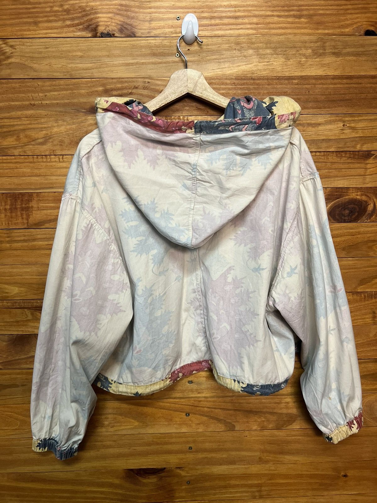 Giorgio Armani ARCHIVE🔥GIORGIO ARMANI JEANS CROP TOP HOODIE Size S / US 4 / IT 40 - 20 Thumbnail