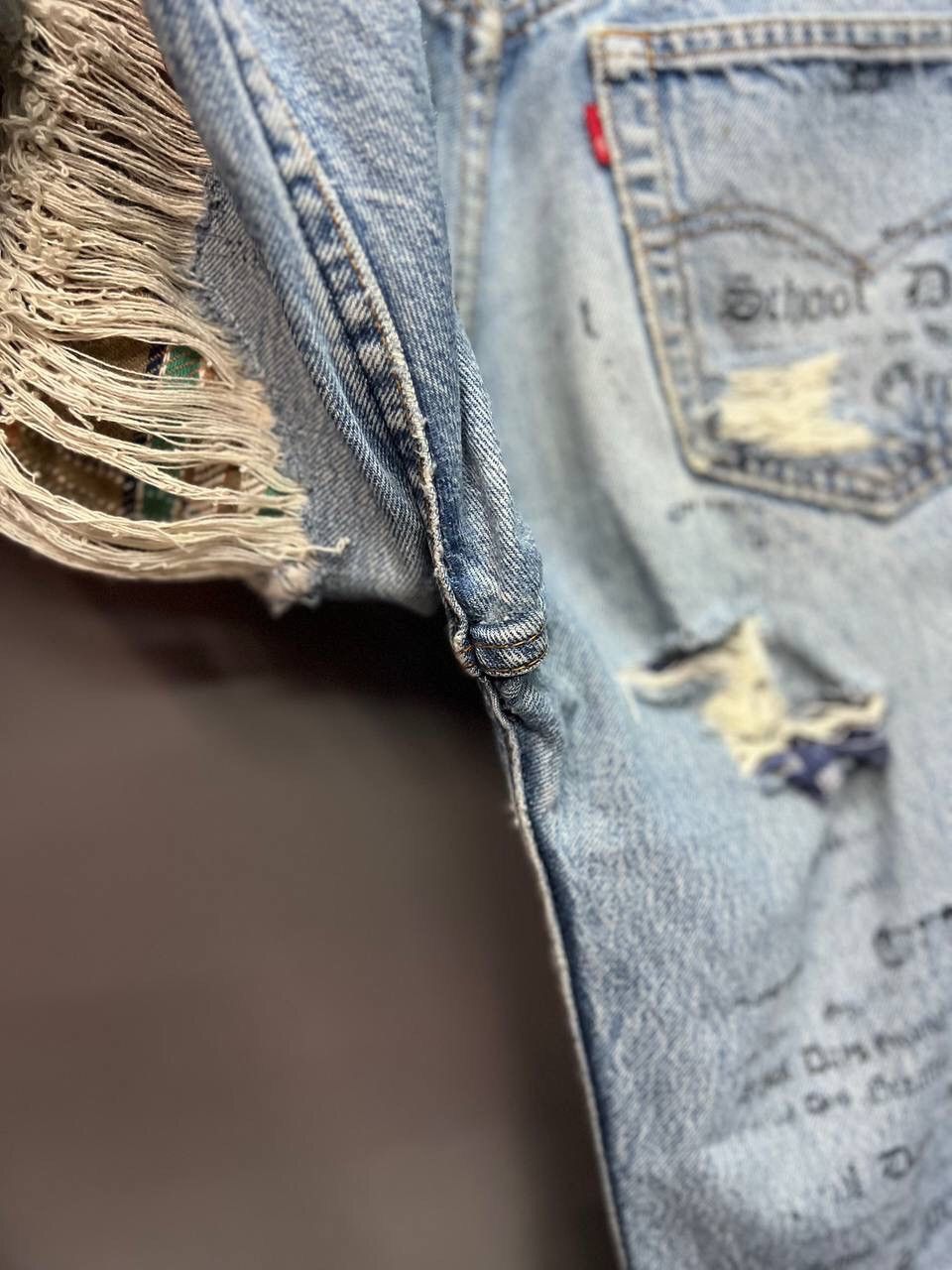 Levi's VINTAGE LEVIS SINGLE R BUTTON 544 DISTRESS JEANS Size US 31 - 13 Thumbnail