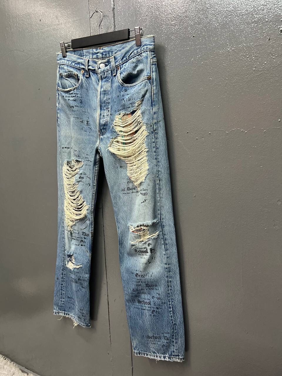 Levi's VINTAGE LEVIS SINGLE R BUTTON 544 DISTRESS JEANS Size US 31 - 3 Thumbnail