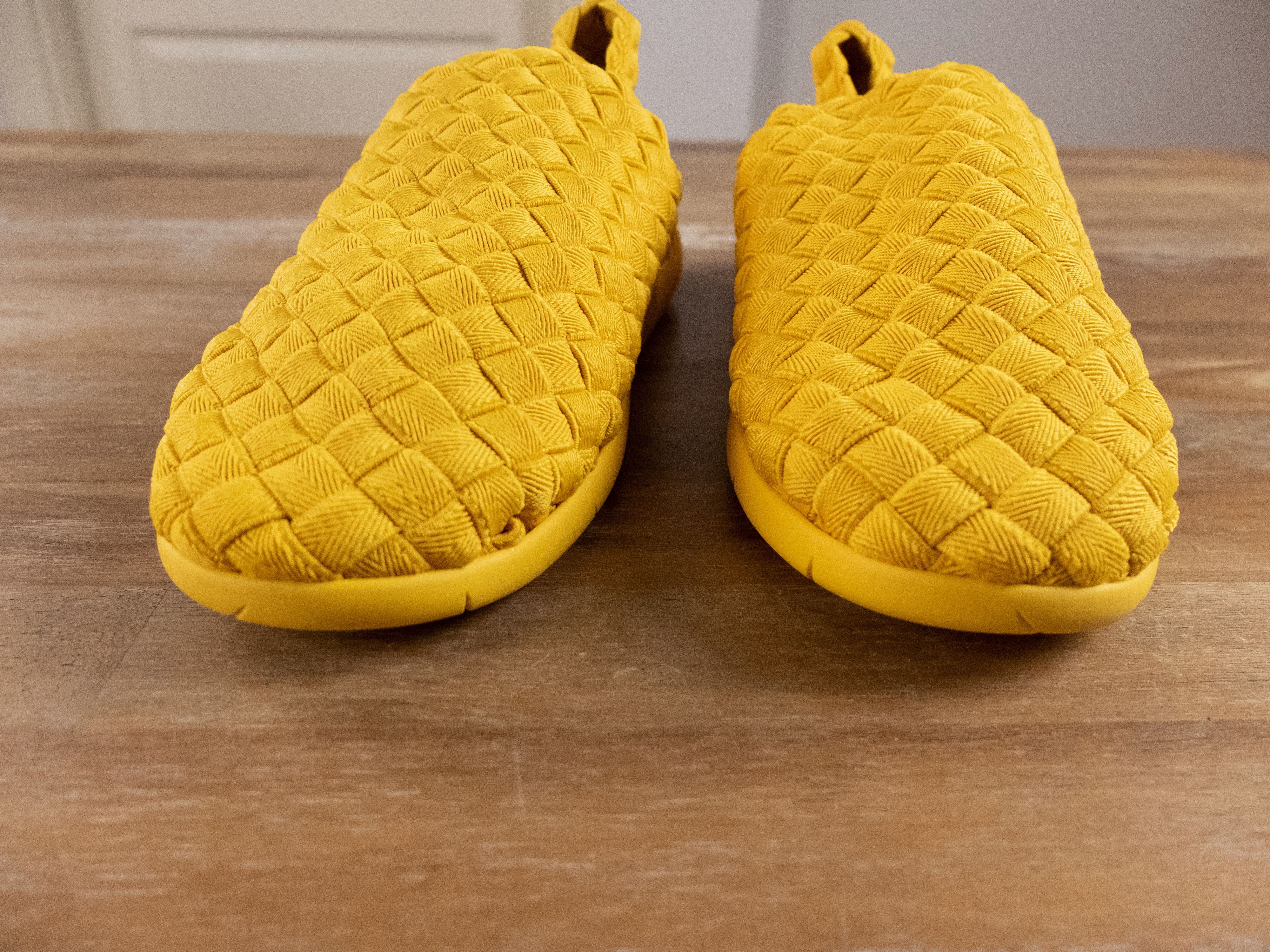 Bottega Veneta $950 BOTTEGA VENETA Plat yellow woven sneakers 7.5 / 40.5 q Size US 7.5 / EU 40-41 - 3 Thumbnail