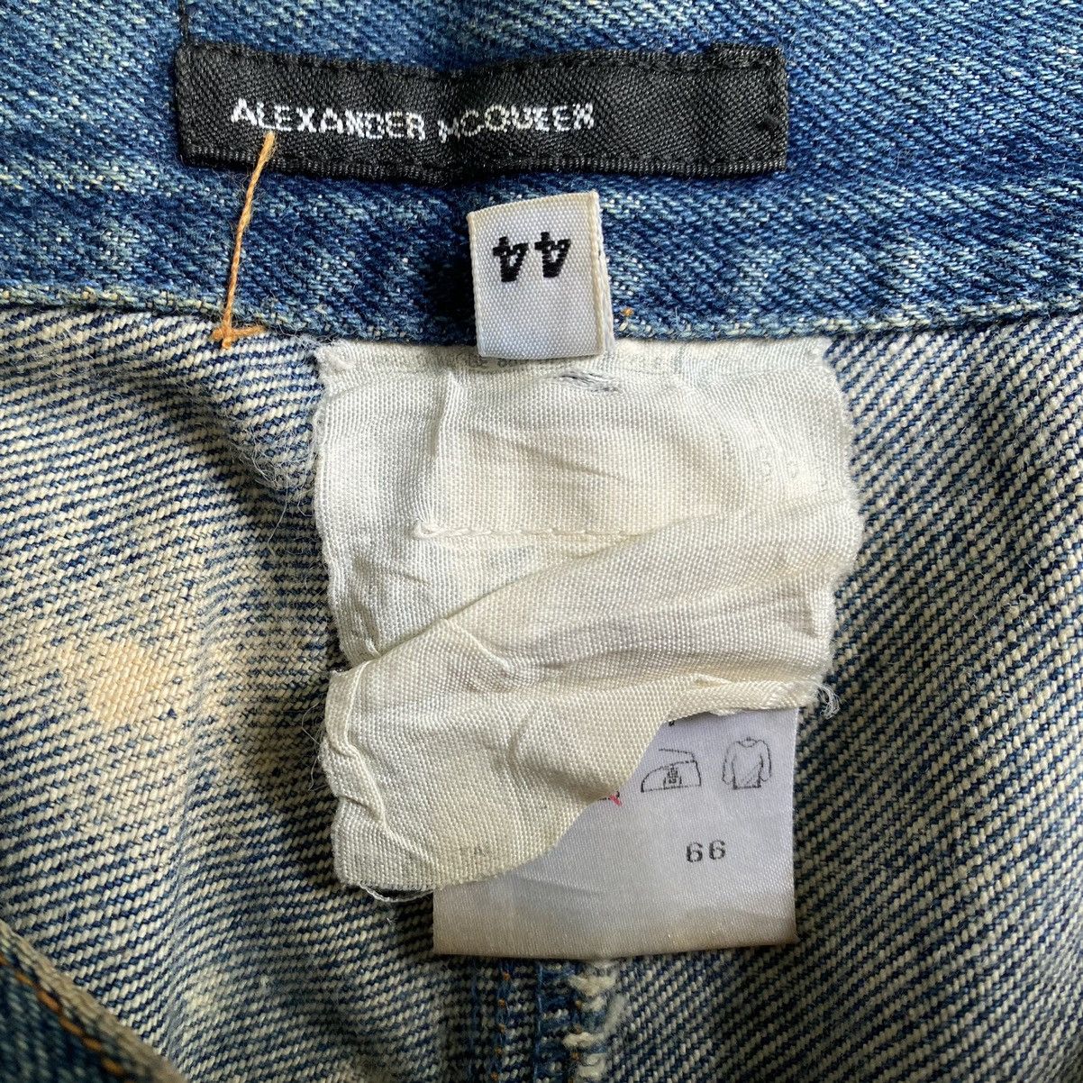 Alexander McQueen FW96 Bleach Denim Size US 30 / EU 46 - 7 Thumbnail