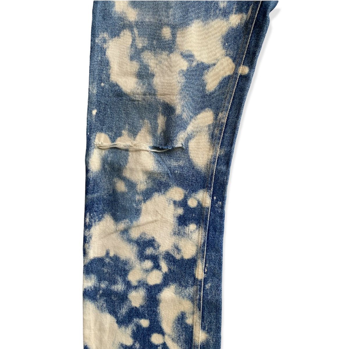 Alexander McQueen FW96 Bleach Denim Size US 30 / EU 46 - 2 Thumbnail