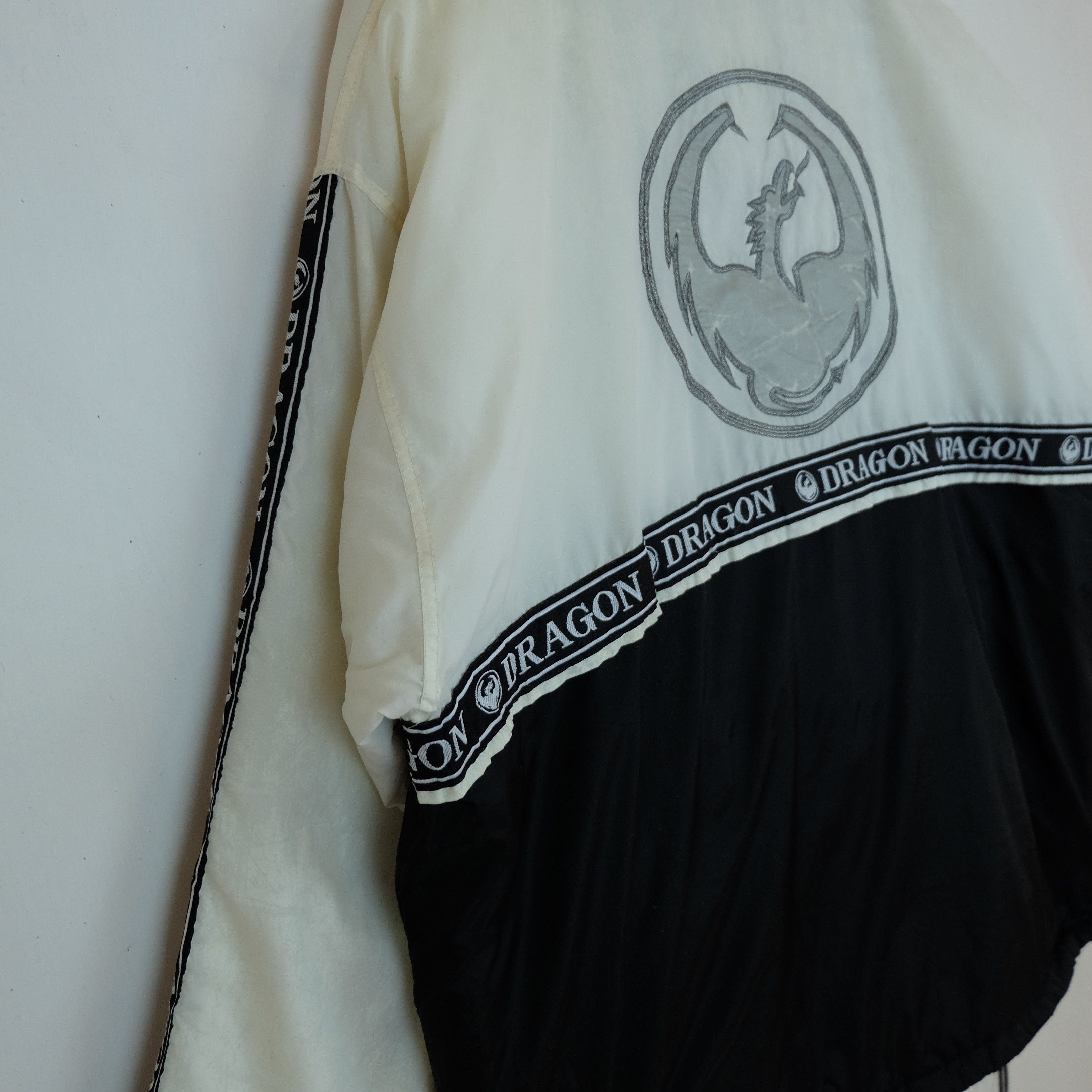 Japanese Brand DRAGON Japan Big Logo Yakuza Sukajan Windbreaker Jacket Size US XL / EU 56 / 4 - 4 Thumbnail