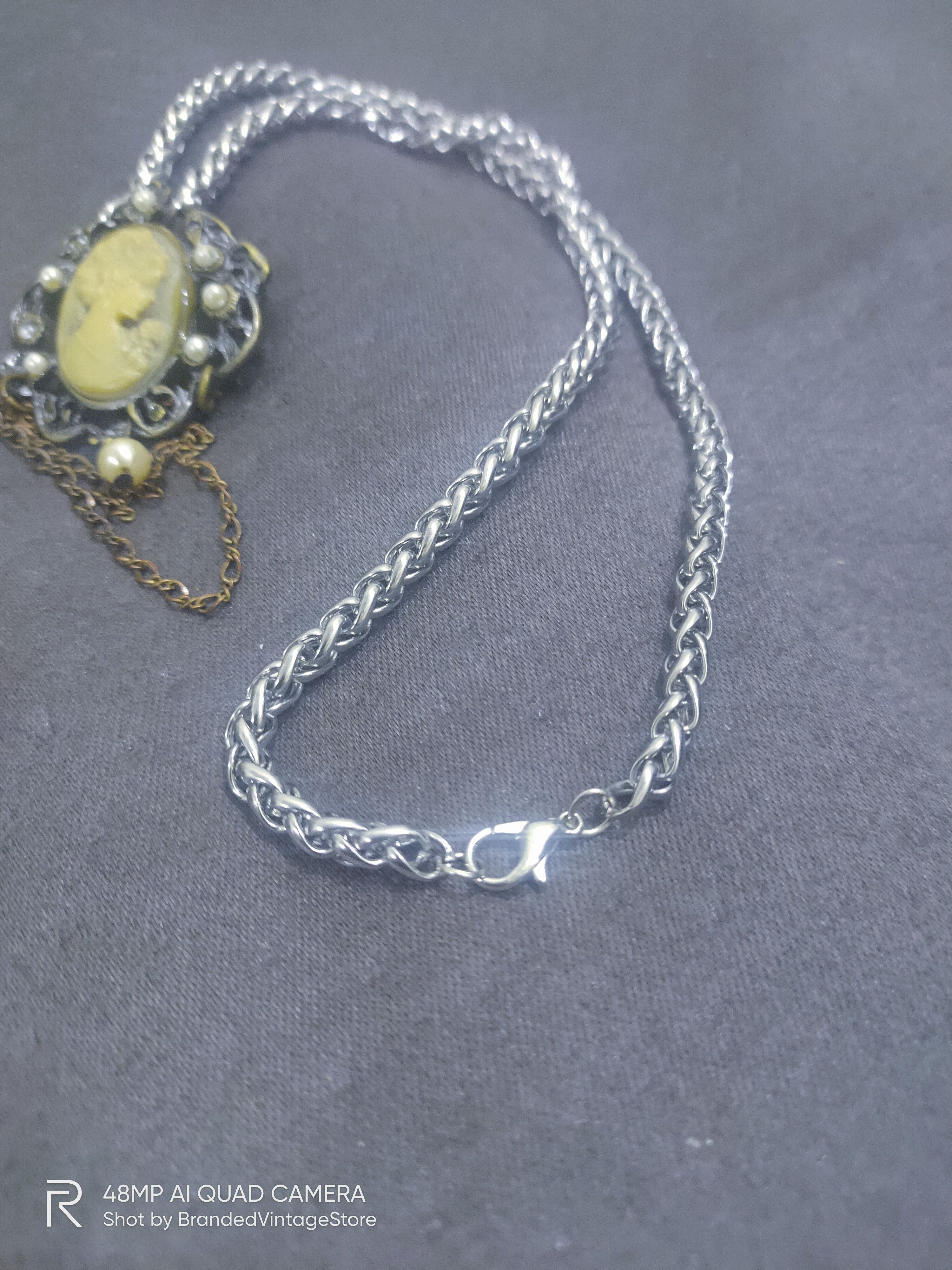 Jewelry Antique PRINCESS MARY Dye Mould Brooch Pendant Necklace Size ONE SIZE - 6 Thumbnail