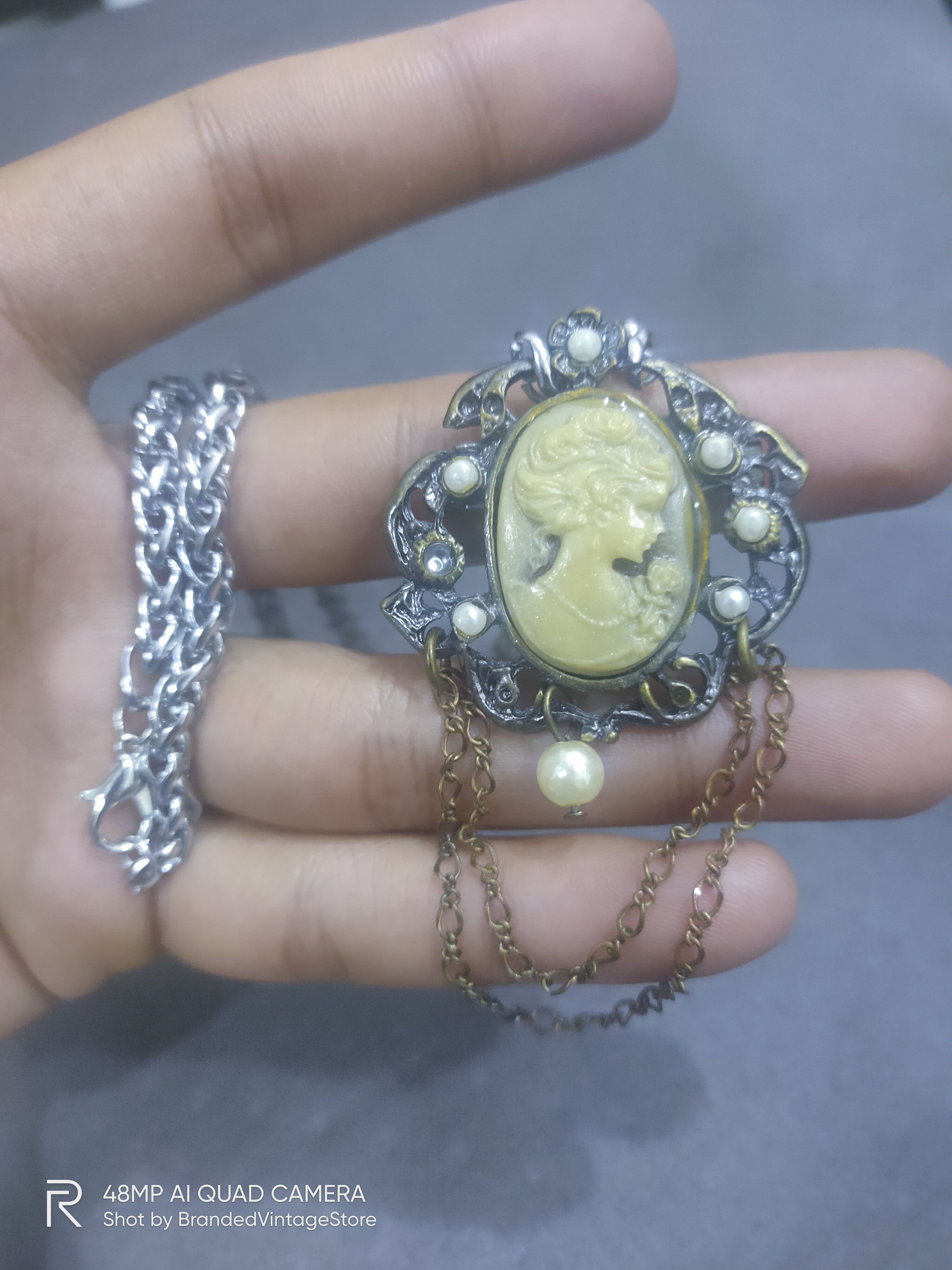 Jewelry Antique PRINCESS MARY Dye Mould Brooch Pendant Necklace Size ONE SIZE - 1 Thumbnail