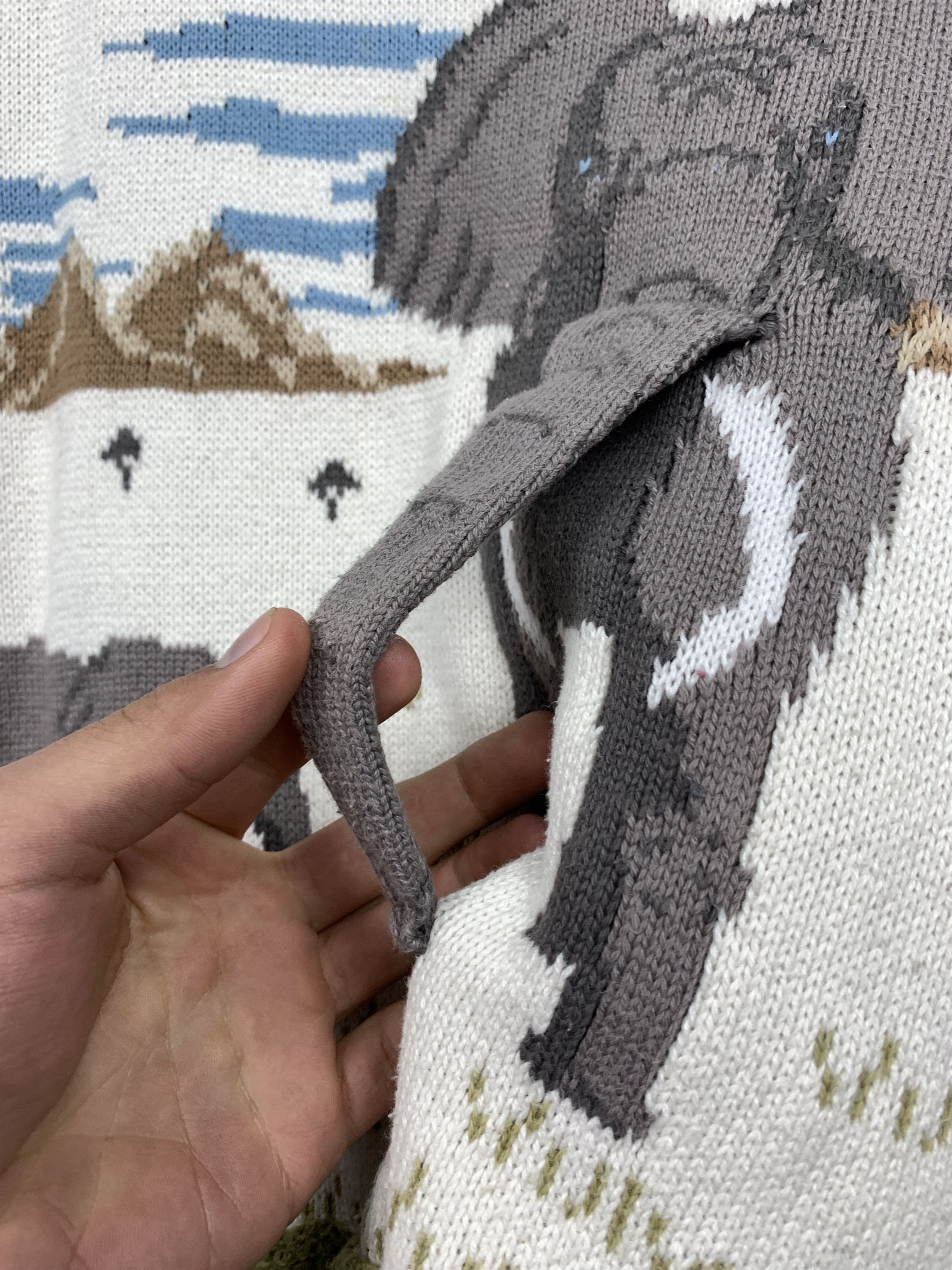 Vintage Vintage Sweater Animal Print Elephant Size US S / EU 44-46 / 1 - 4 Thumbnail