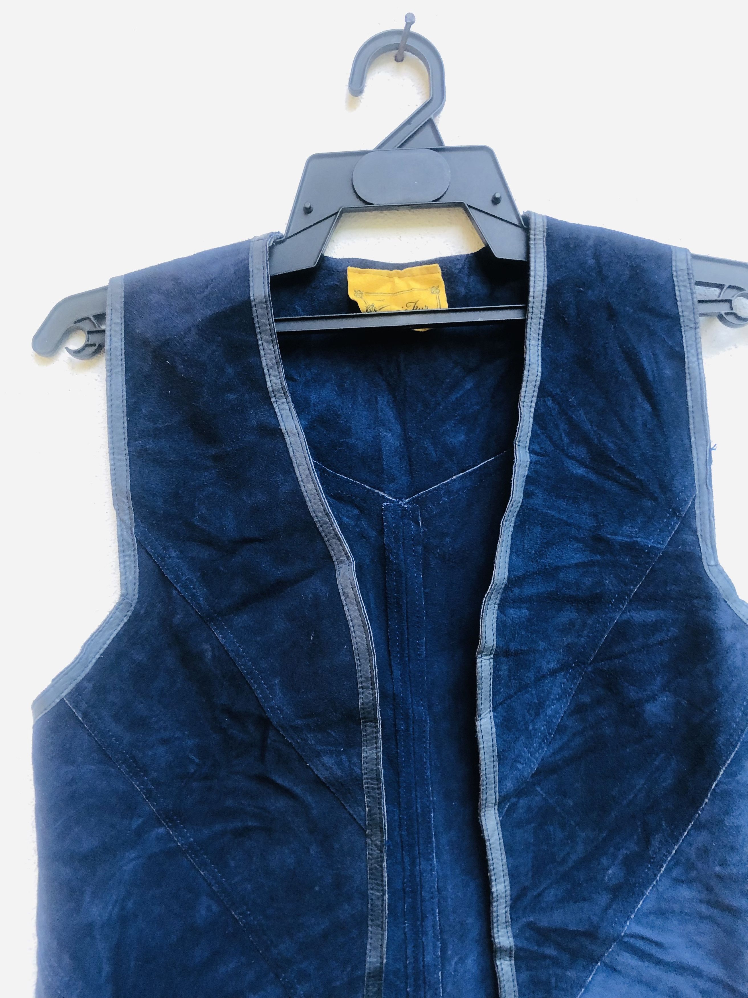 Japanese Brand × Vintage Vintage Prairie Fur Japanese Designer Fashion Leather Vest Size US M / EU 48-50 / 2 - 2 Thumbnail