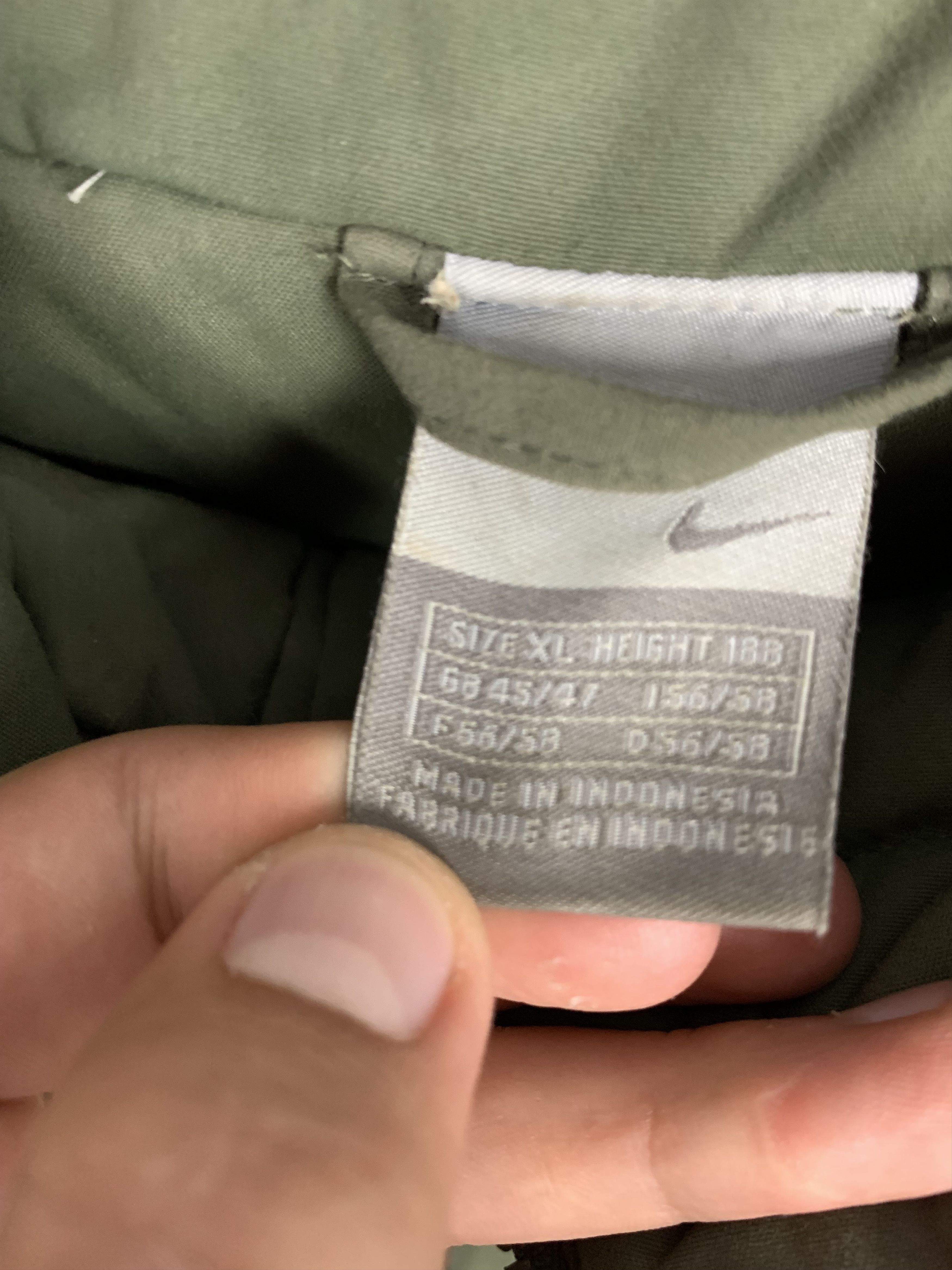 Nike Nike Vintage Mens Puffer Jacket Size US XL / EU 56 / 4 - 4 Thumbnail