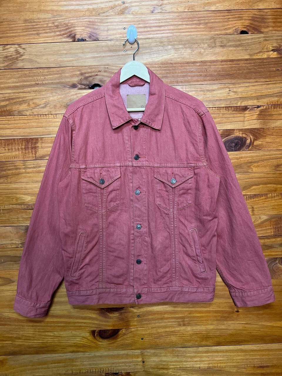 Uniqlo UNIQLO DENIM TRUCKER JACKET Size US L / EU 52-54 / 3 - 1 Thumbnail
