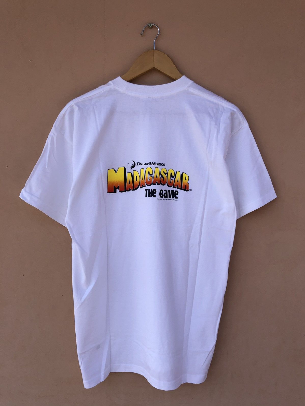 Cartoon Network Vintage 2005 Madagascar The Game DreamWorks White Tee Size US M / EU 48-50 / 2 - 1 Thumbnail