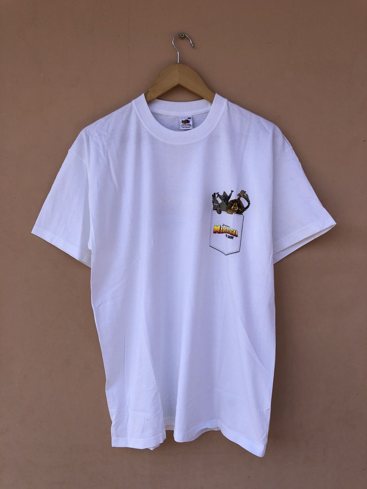 Cartoon Network Vintage 2005 Madagascar The Game DreamWorks White Tee Size US M / EU 48-50 / 2 - 2 Thumbnail