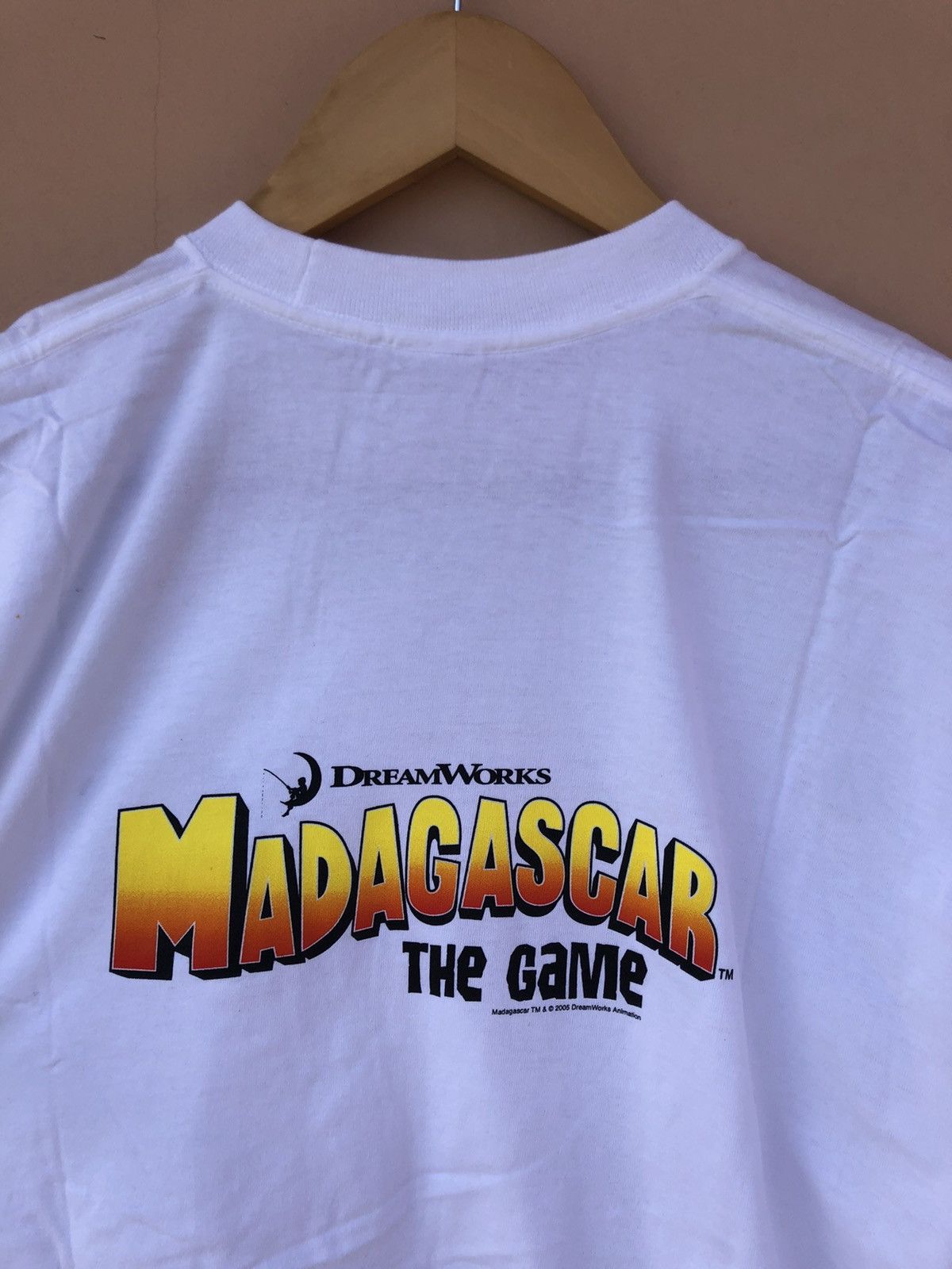 Cartoon Network Vintage 2005 Madagascar The Game DreamWorks White Tee Size US M / EU 48-50 / 2 - 10 Thumbnail