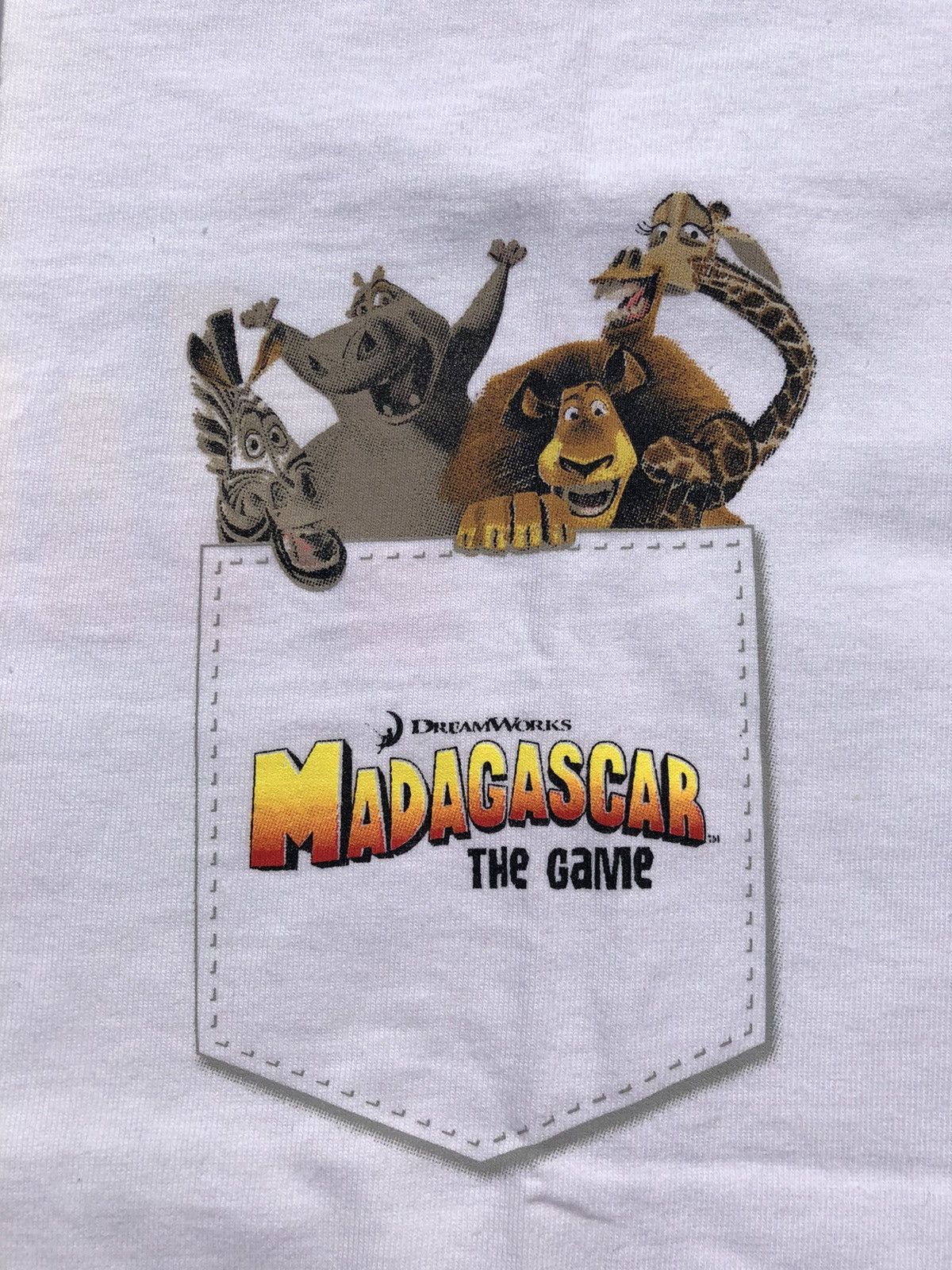 Cartoon Network Vintage 2005 Madagascar The Game DreamWorks White Tee Size US M / EU 48-50 / 2 - 6 Thumbnail