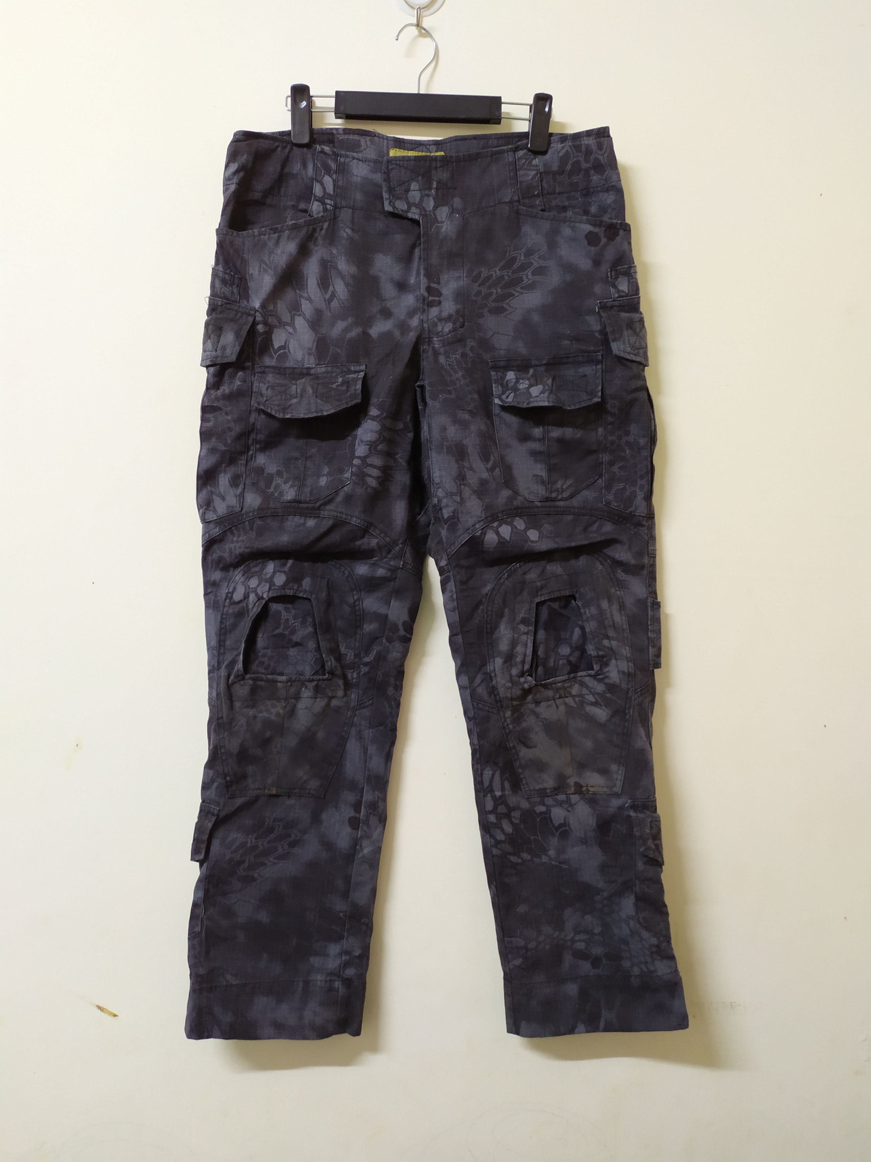 Other 10 pockets Emerson Multipocket tactical pants Size US 34 / EU 50 - 1 Thumbnail