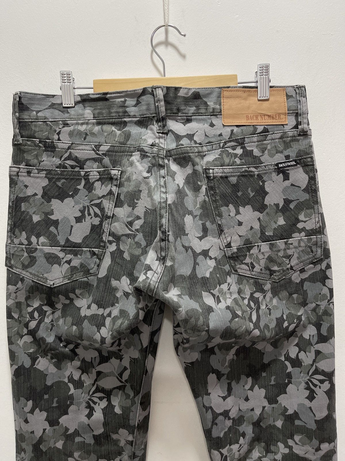 Japanese Brand × Vintage JAPANESE BACK NUMBER FULLPRINT SLIM FIT DISTRESSED DENIM Size US 32 / EU 48 - 8 Thumbnail