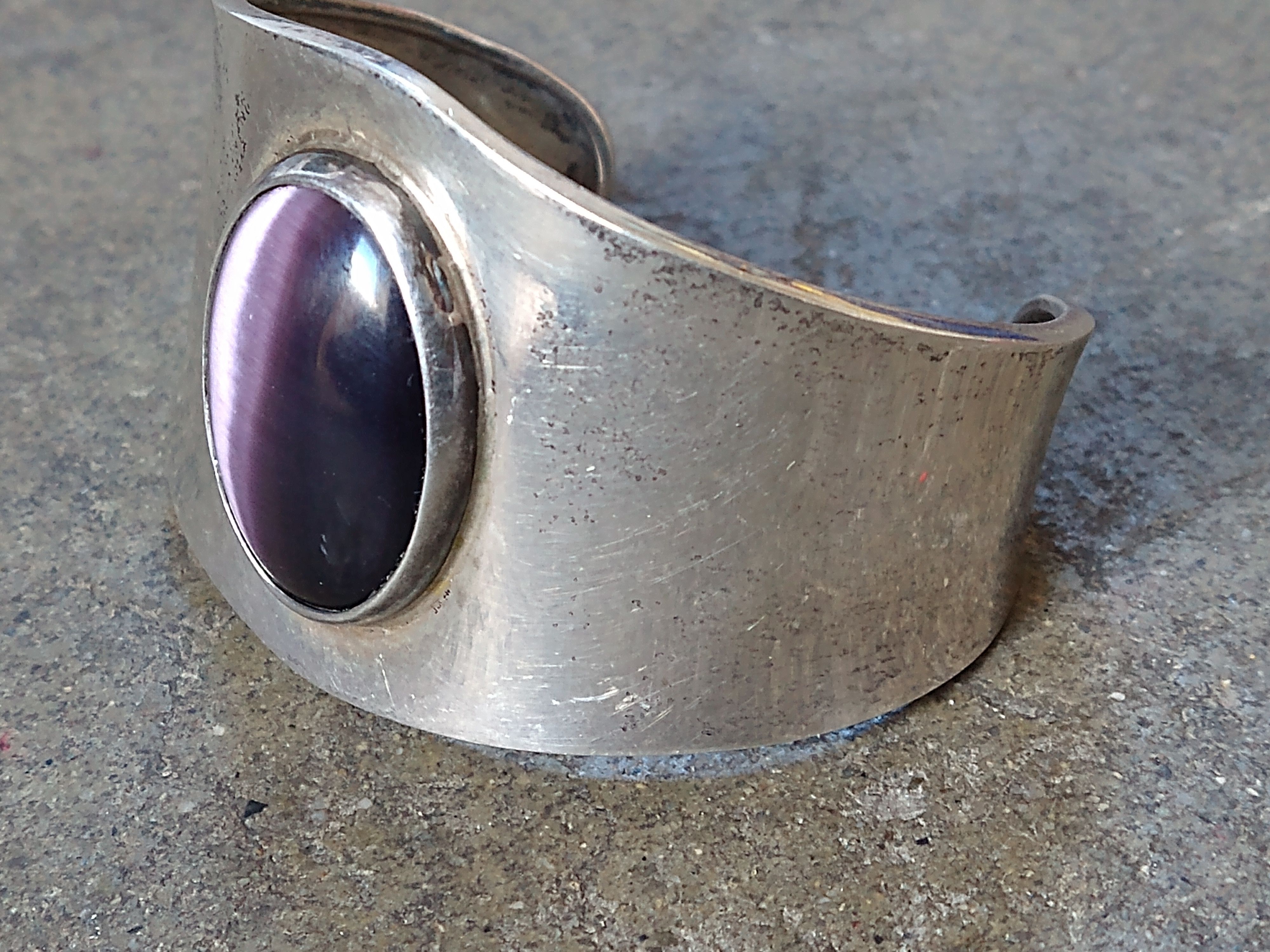 Jewelry Vintage Taxco Sterling Silver Cuff Bracelet Purple Cats Eye Size ONE SIZE - 4 Thumbnail