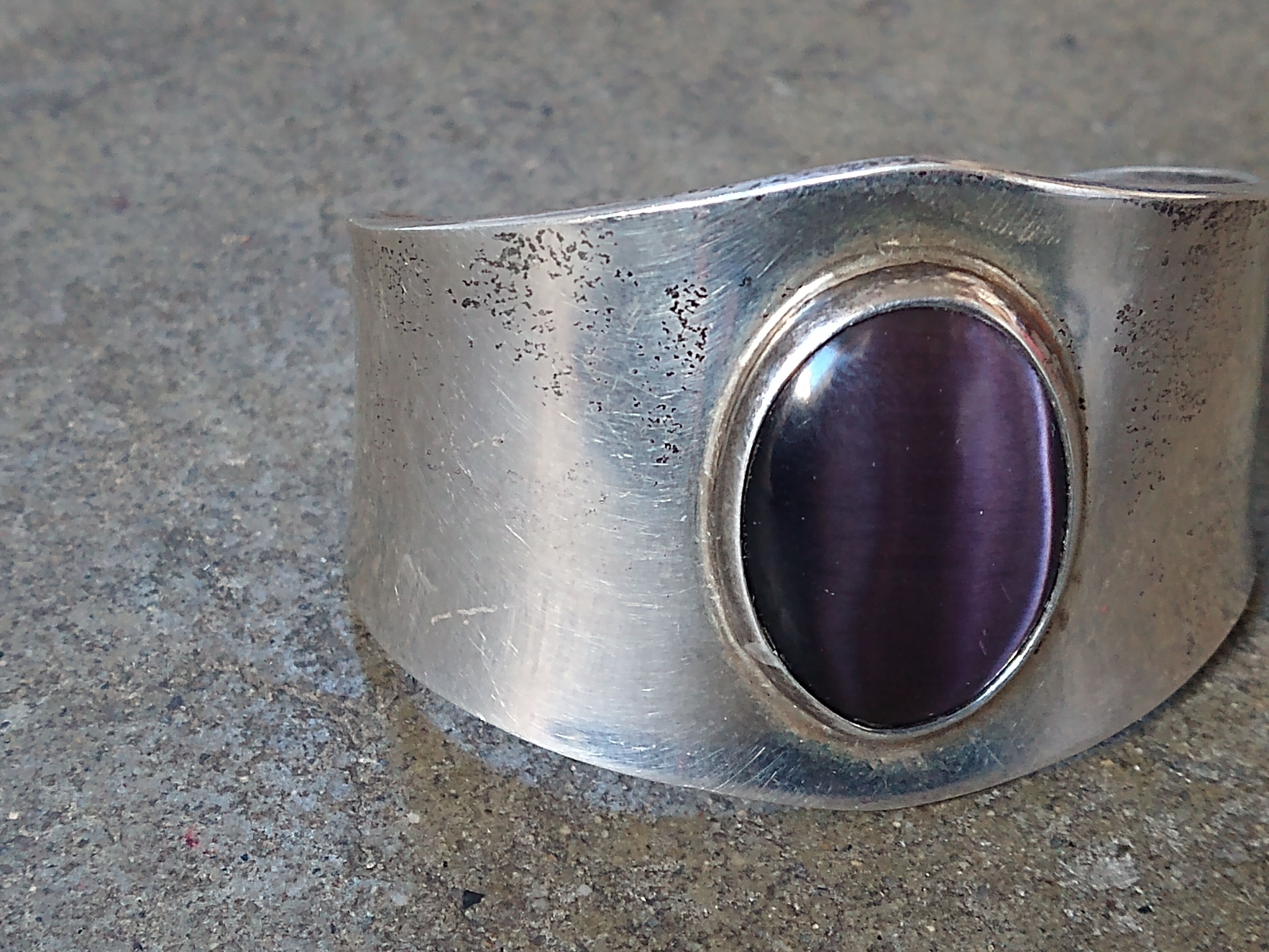 Jewelry Vintage Taxco Sterling Silver Cuff Bracelet Purple Cats Eye Size ONE SIZE - 3 Thumbnail