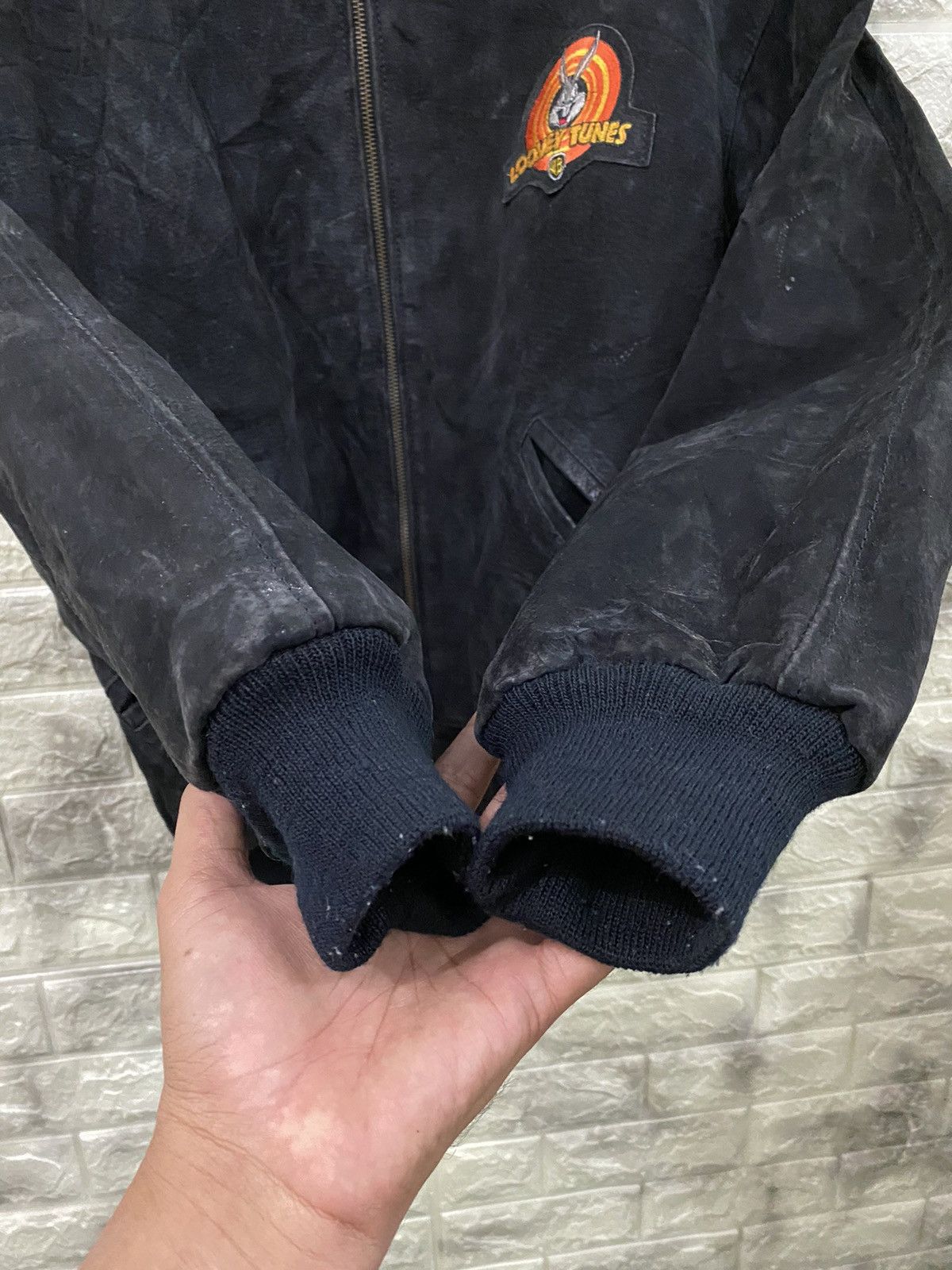 Cartoon Network Vintage Looney Tunes Embroidered Logo Leather Jacket Size US S / EU 44-46 / 1 - 10 Thumbnail